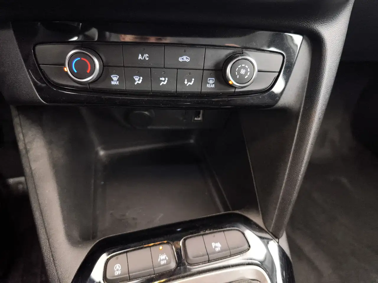 Opel Corsa 5 Porte 1.2 Edition 17