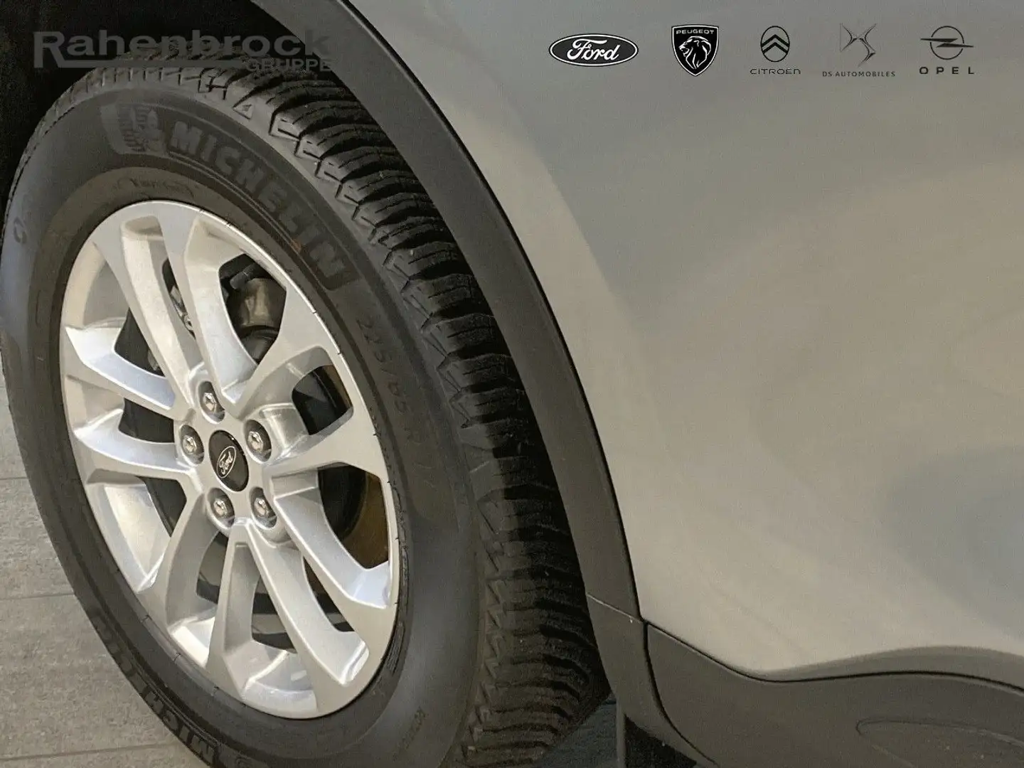 Ford Kuga Titanium Silver - 2