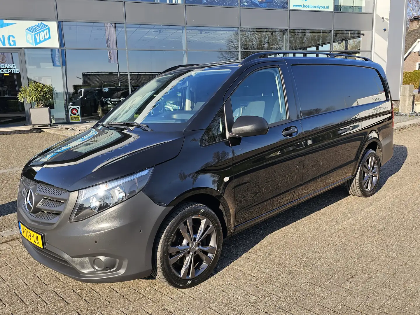 Mercedes-Benz Vito 119 CDI Lang Automaat * Camera * Trekhaak * Navi * Negro - 1