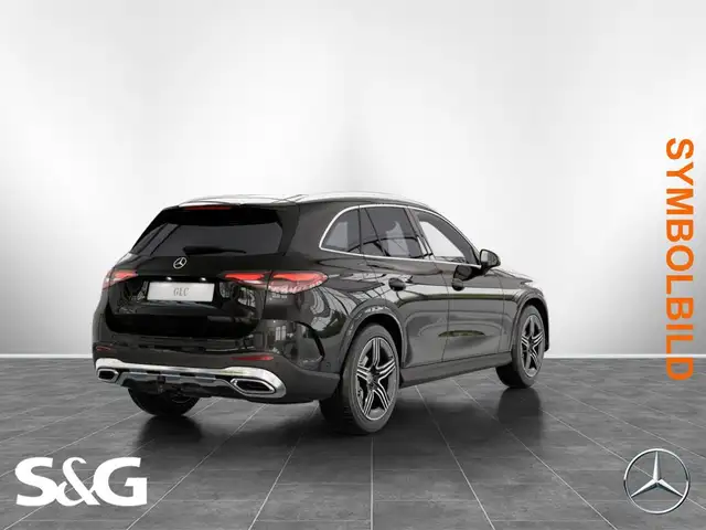 Mercedes-Benz GLC view 4
