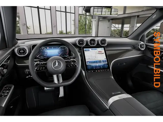 Mercedes-Benz GLC view 9
