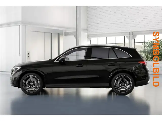 Mercedes-Benz GLC view 3