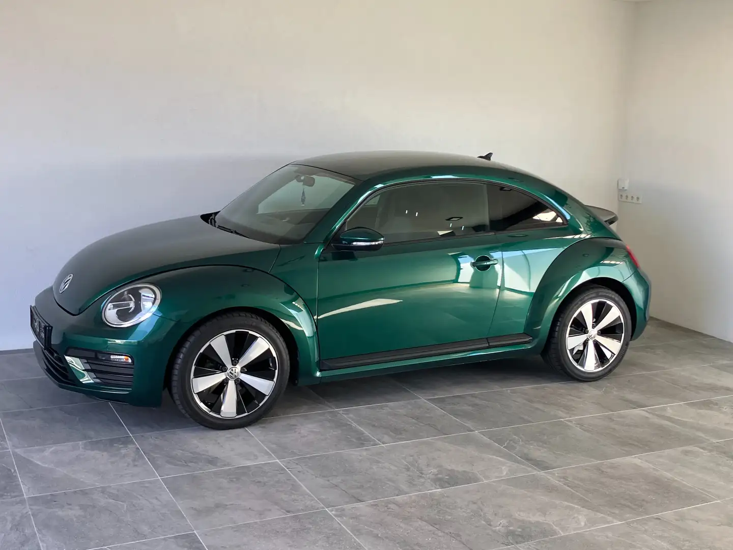 Volkswagen Beetle 2,0 TDI BMT Comfortline Grün - 1