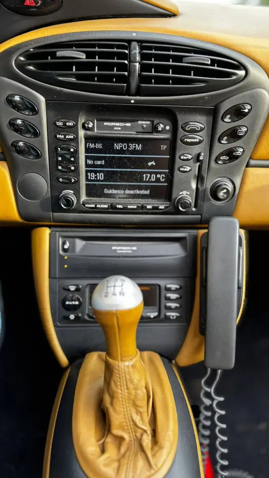 Porsche Boxster Model 986 cabrio met een hardtop erbij, foto 10