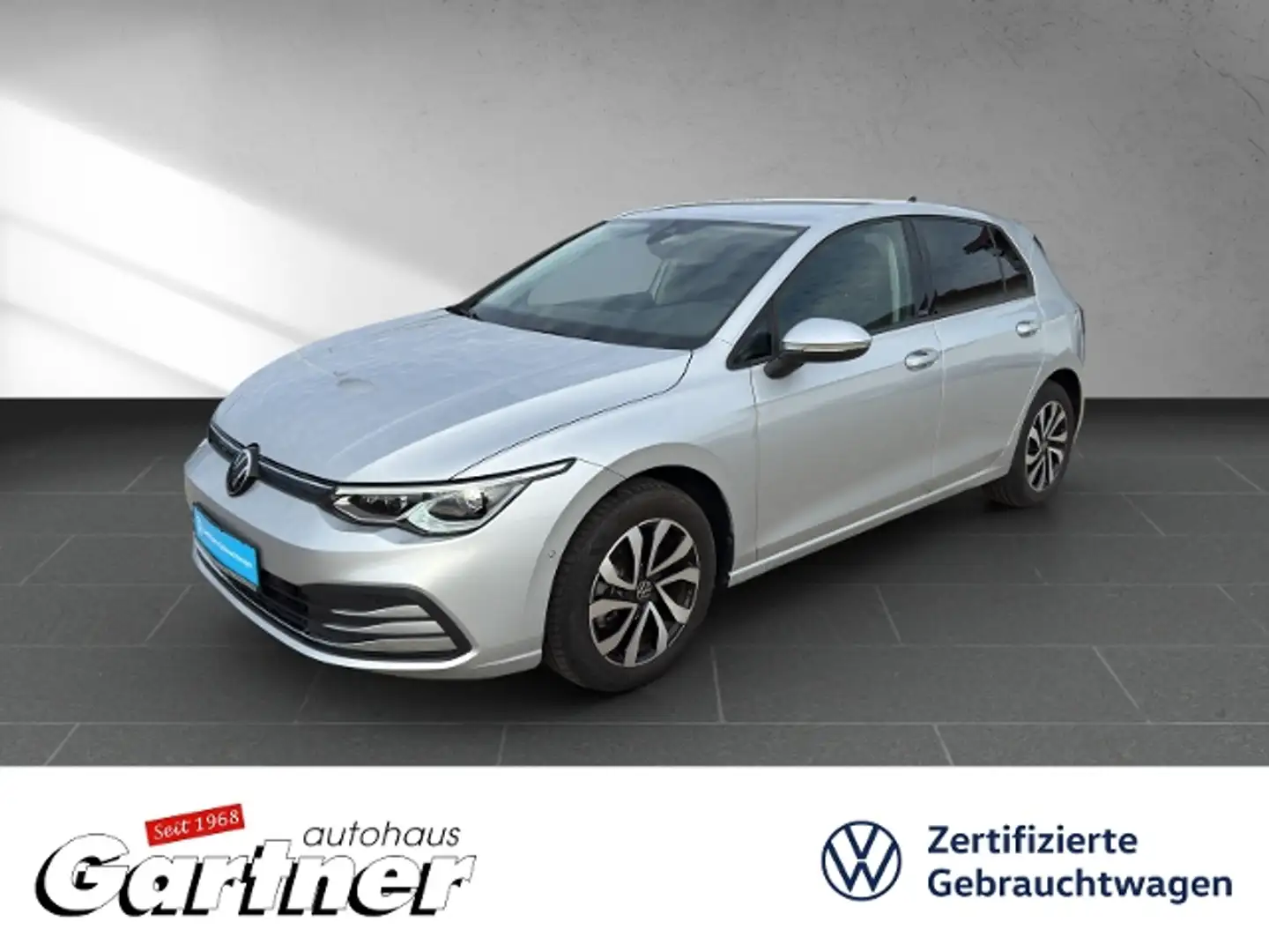 Volkswagen Golf VIII ACTIVE 1.5 eTSI DSG STANHZG MATRIX REAR VIEW Silber - 1