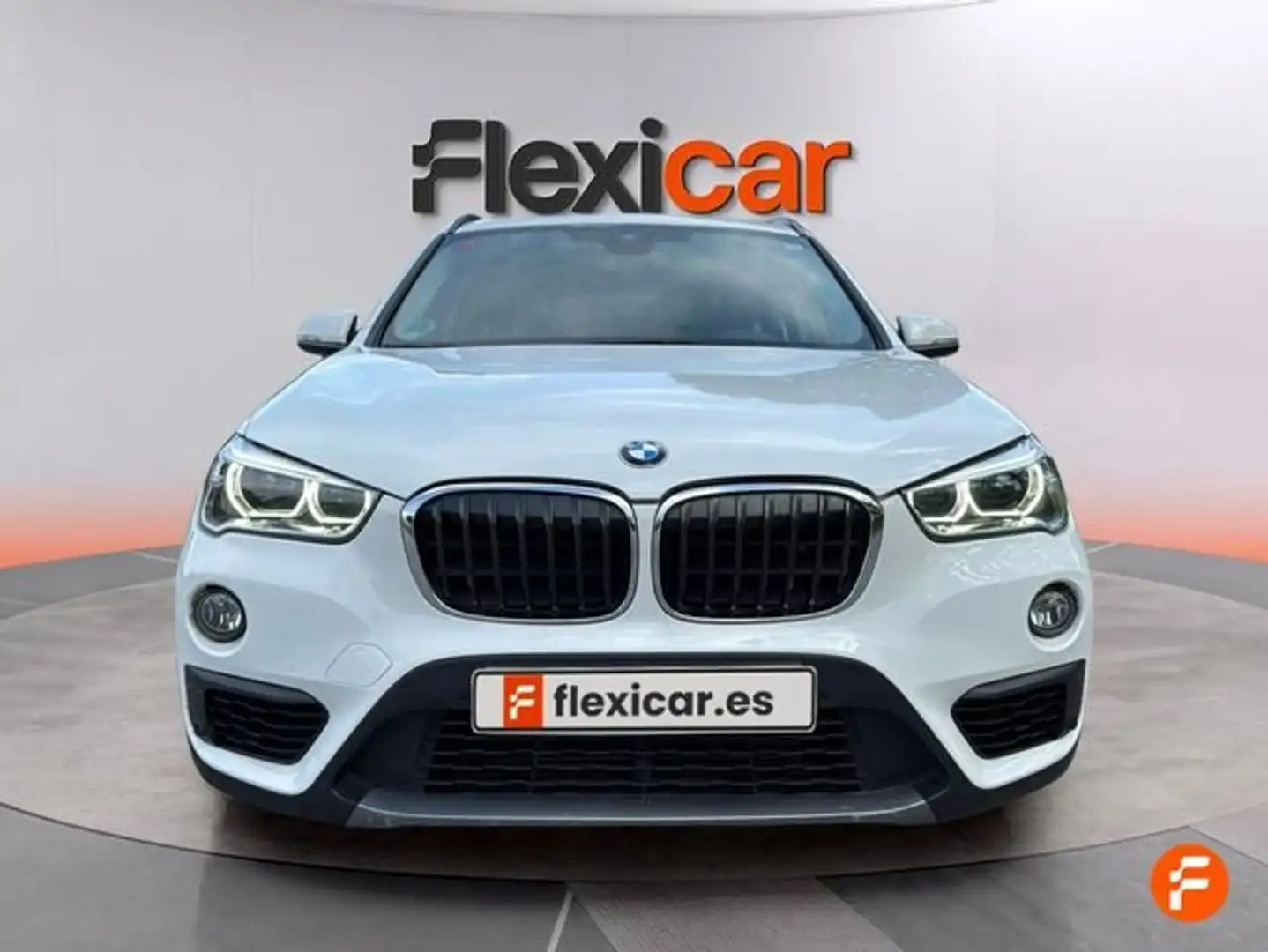 BMW X1 sDrive 18iA Blanco - 2