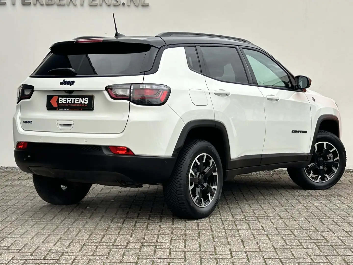 Jeep Compass 4x4 240 Plug-in Hybrid Trailhawk | Lederen bekledi Blanc - 2