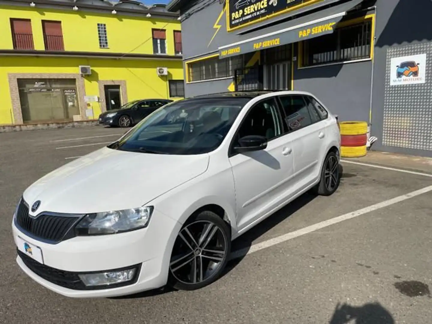 Skoda Rapid/Spaceback Spaceback 1.4 TDI 90 CV Design Edition Blanc - 1