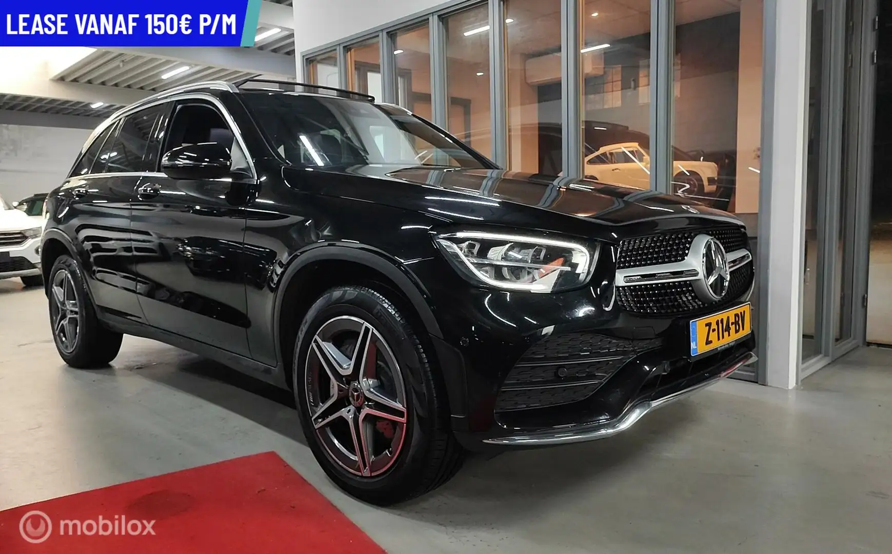 Mercedes-Benz GLC 300 300e 4MATIC Business Solution AMG Zwart - 1