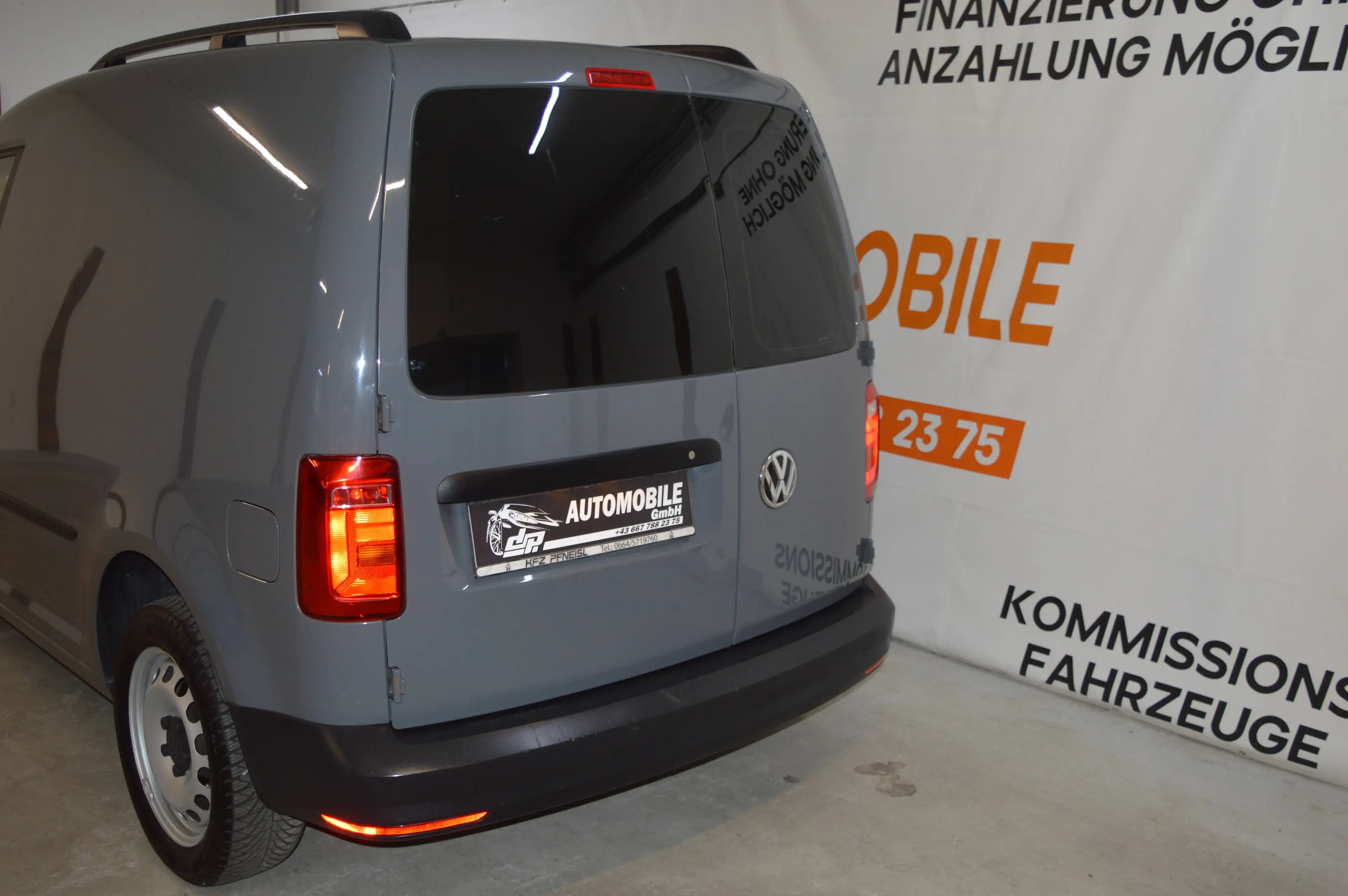 Volkswagen Caddy 1,6 TDI **Kasten**neues Pickerl** — photo 8