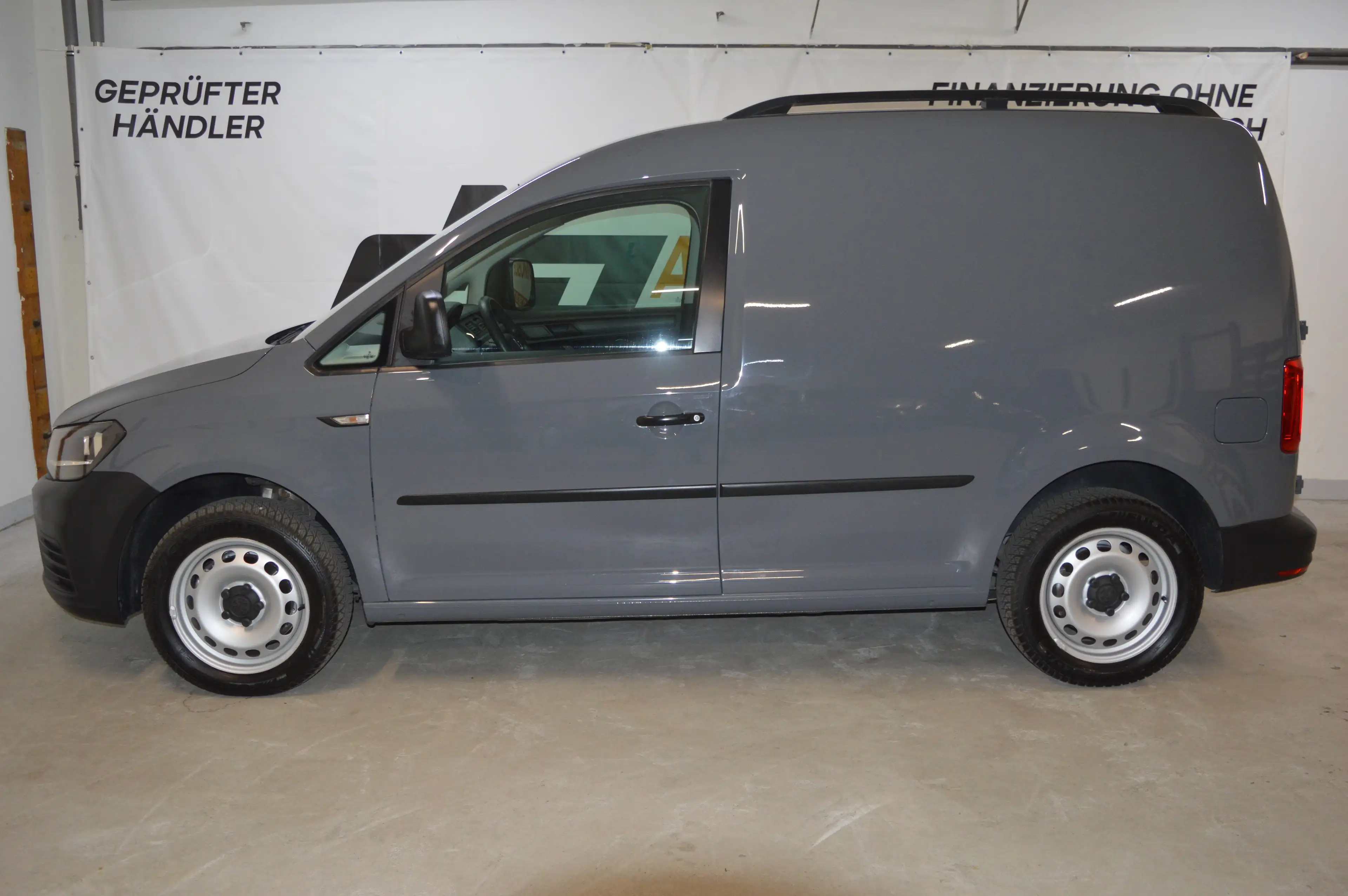 Volkswagen Caddy 1,6 TDI **Kasten**neues Pickerl** — photo 6