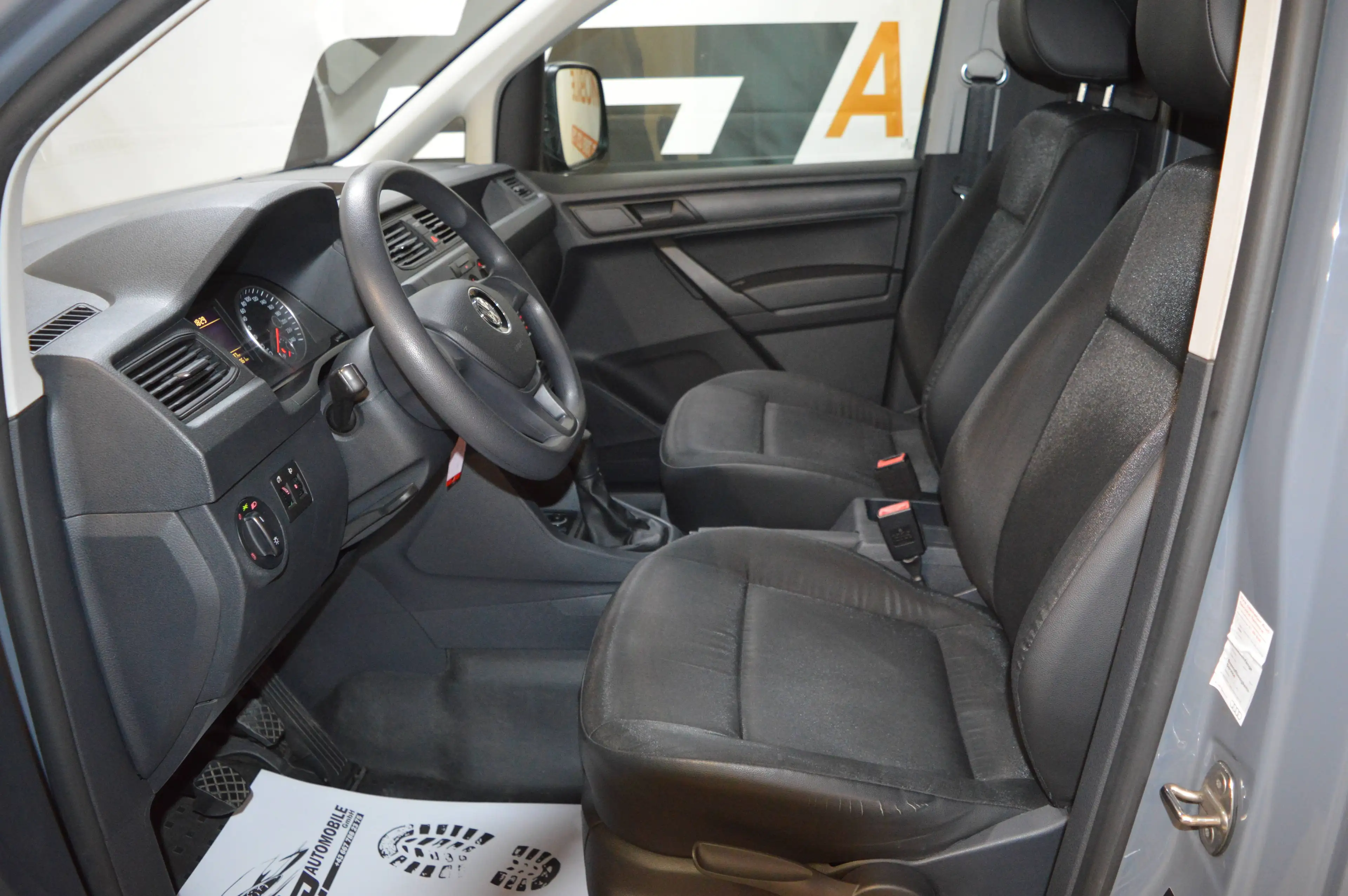 Volkswagen Caddy 1,6 TDI **Kasten**neues Pickerl** — photo 13