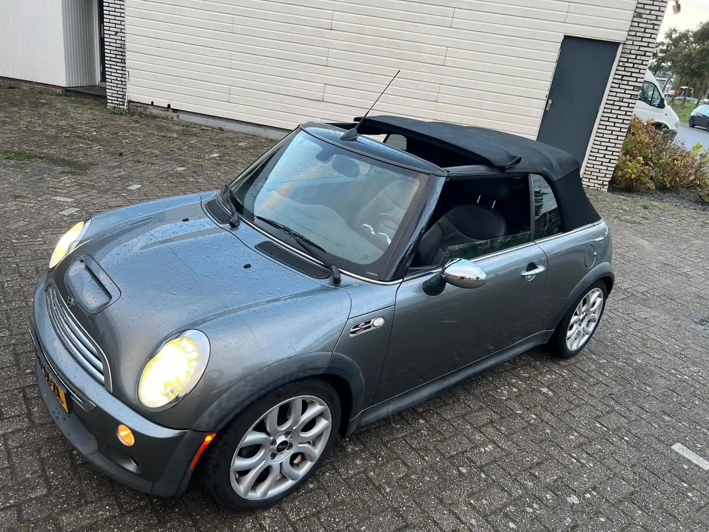 MINI Cooper S Cabrio Mini 1.6 Chili (( AUTOMAAT/ CABRIO/LEDER ))) Šedá - 2