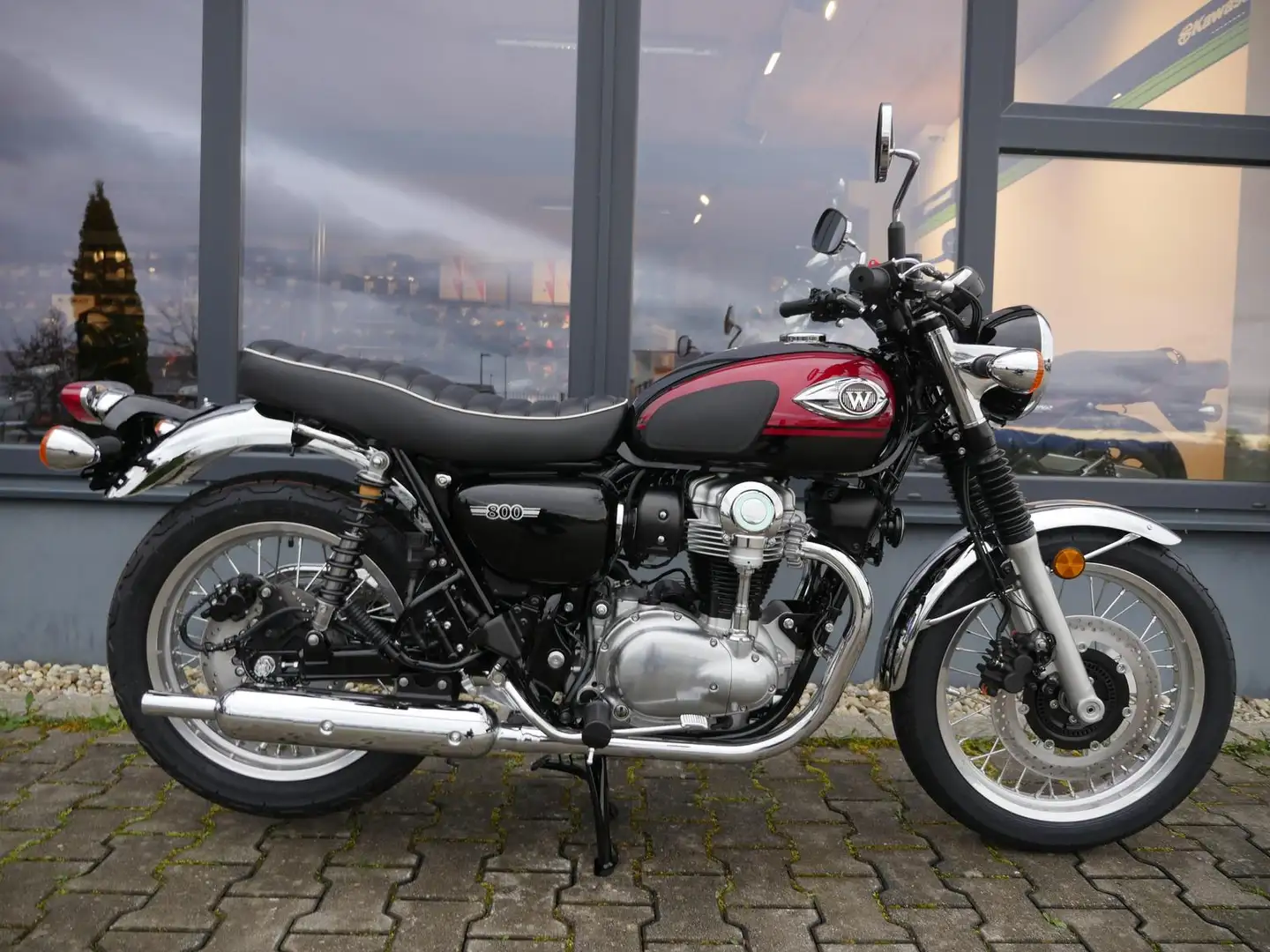 Kawasaki W 800 - neu - 4 Jahre Garantie - Rot - 1
