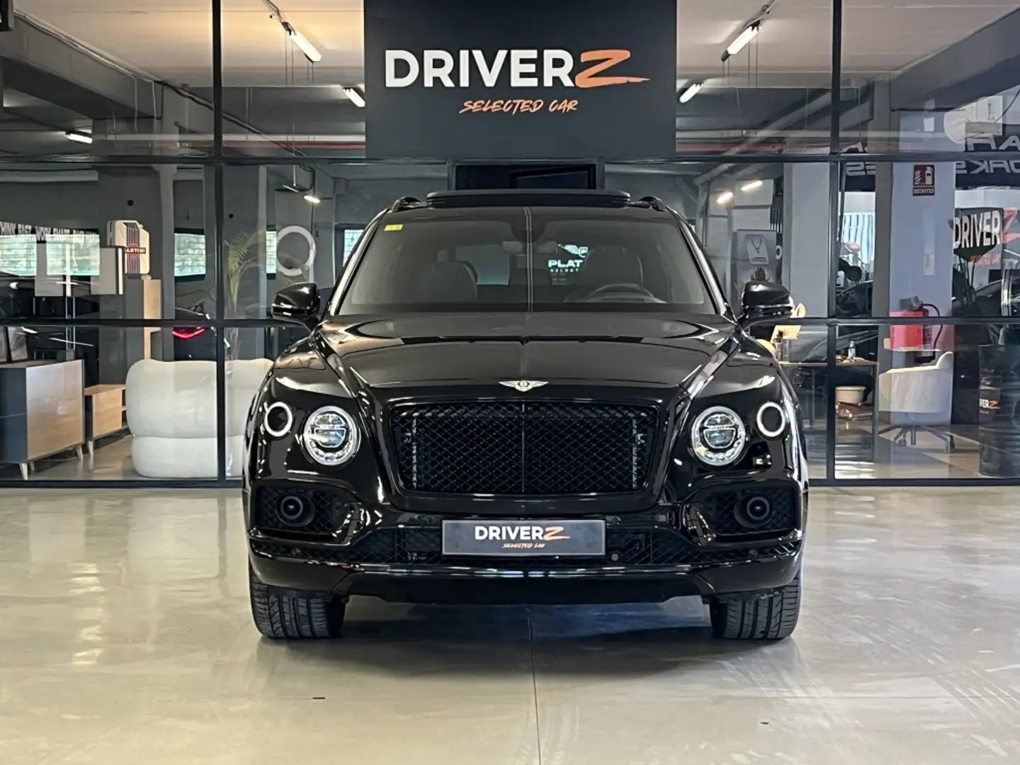 Bentley Bentayga V8 Negro - 2