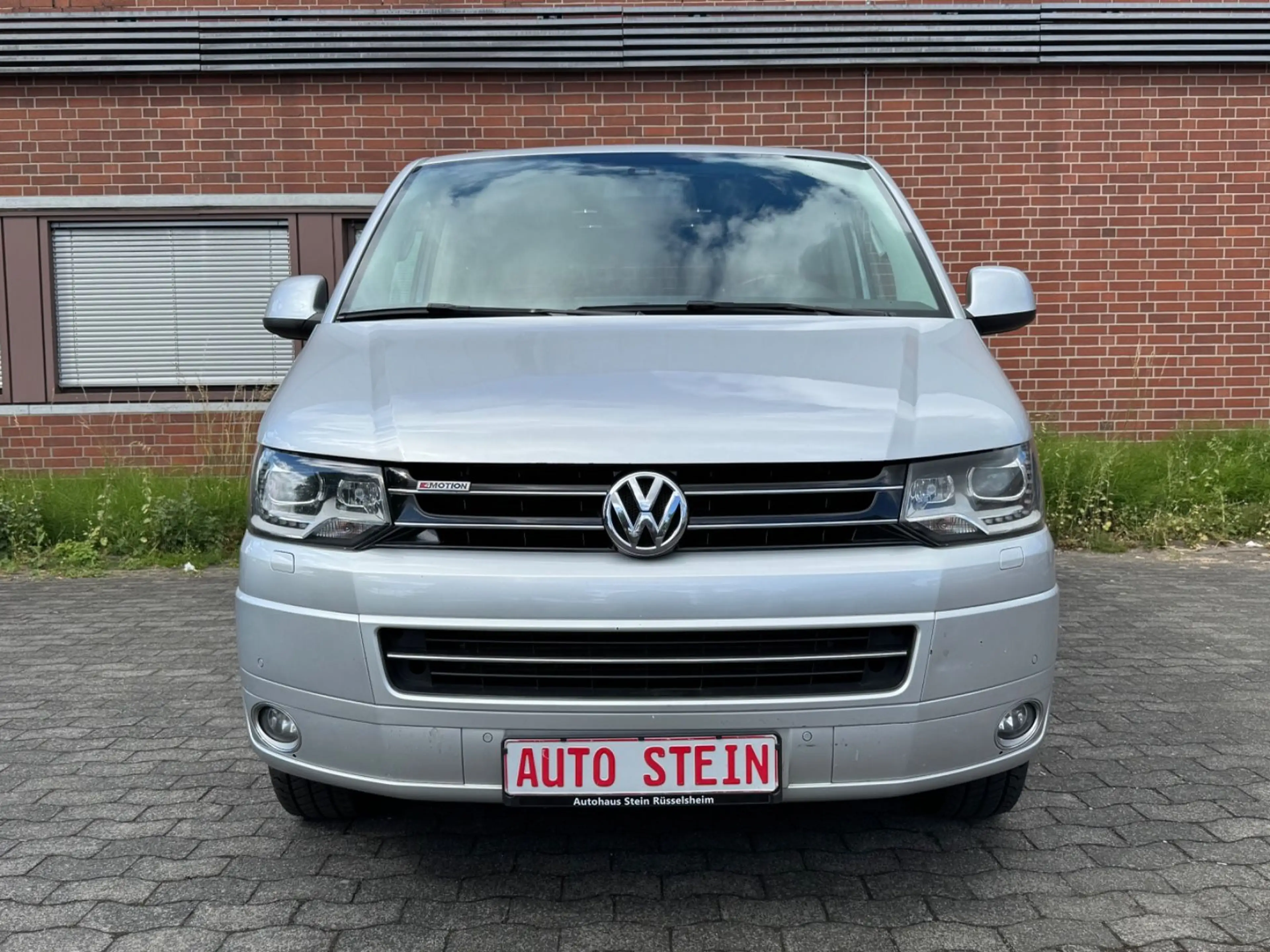 Volkswagen T5 Multivan Highline 4Motion *PANO*LEDER*KAMERA* — photo 2