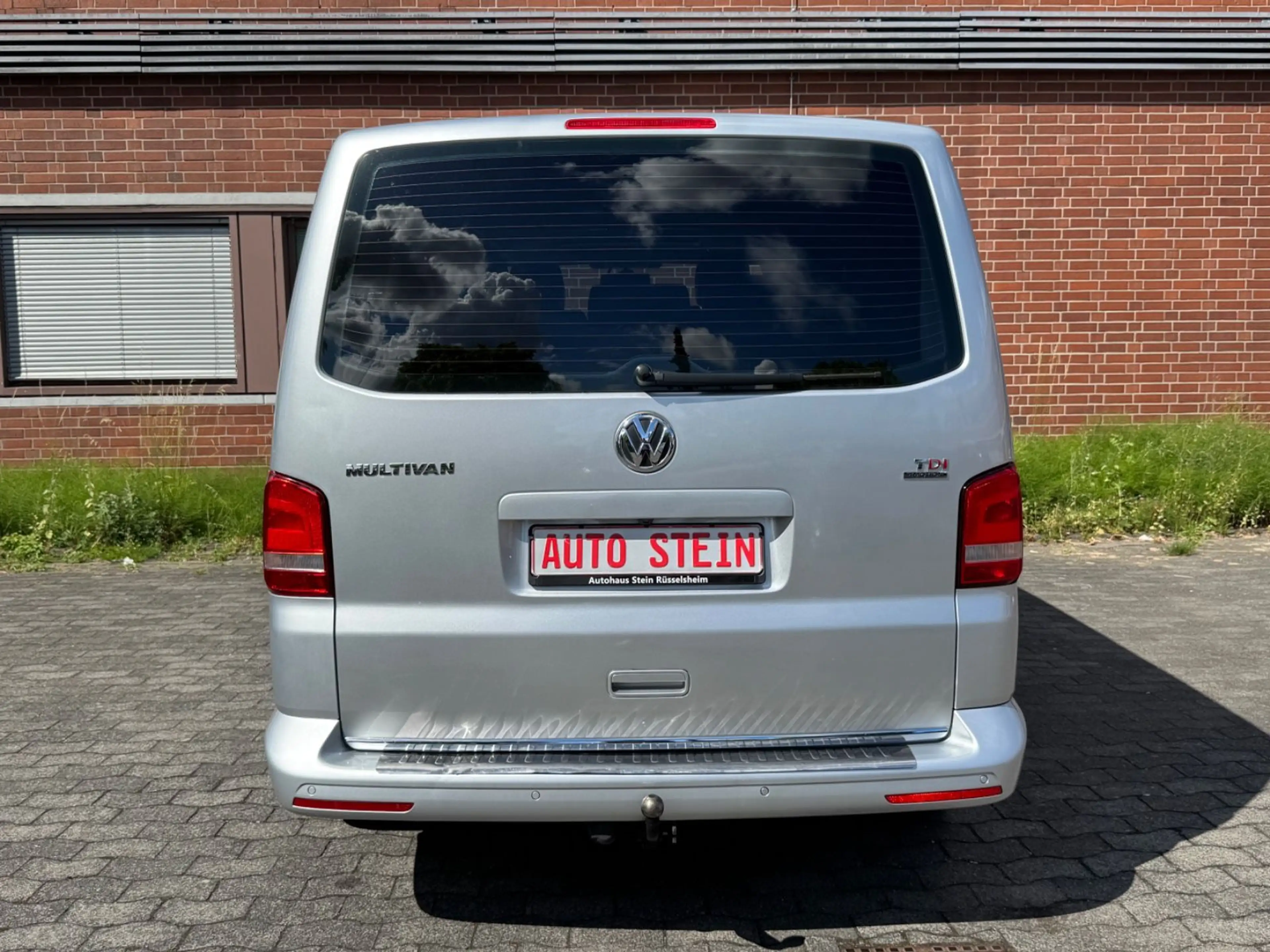 Volkswagen T5 Multivan Highline 4Motion *PANO*LEDER*KAMERA* — photo 6