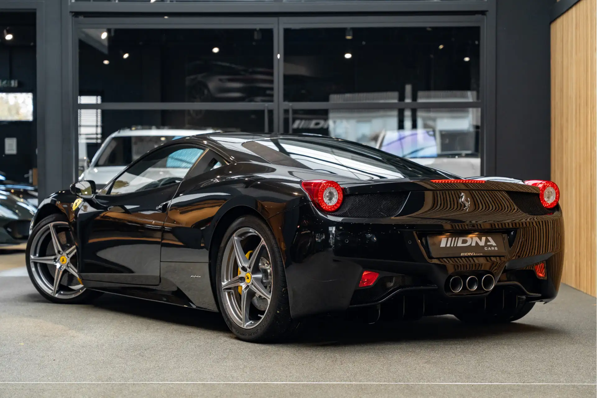 페라리 458 4.5 V8 2011 검정 사진 5