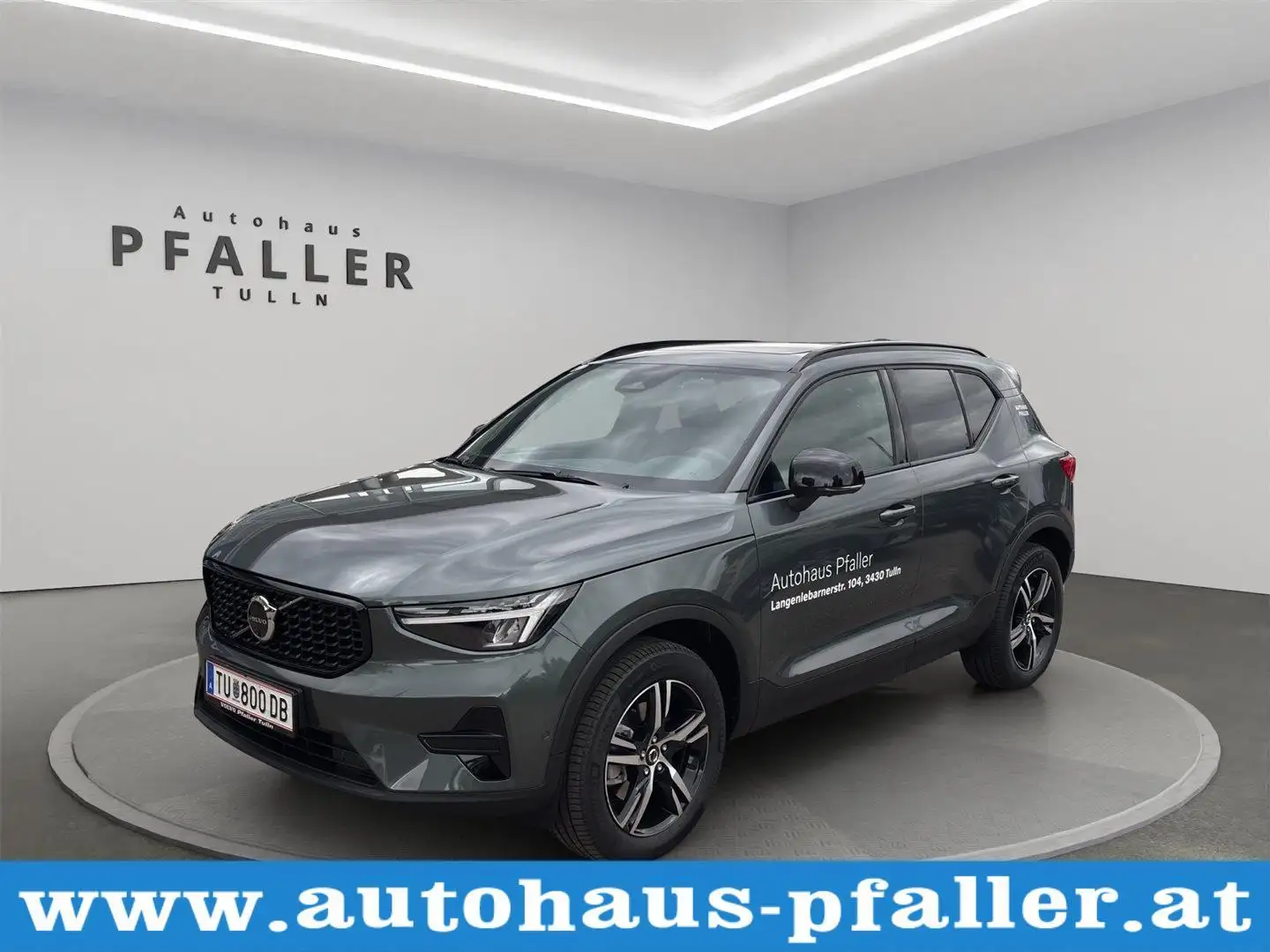 Volvo XC40 B3 Plus Dark MJ26 - 1