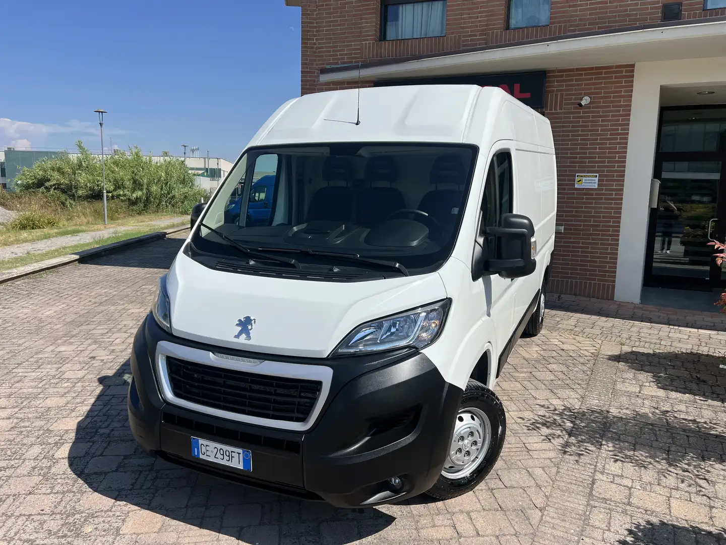 Peugeot Boxer L2H2 UNIPRO 140cv - 1