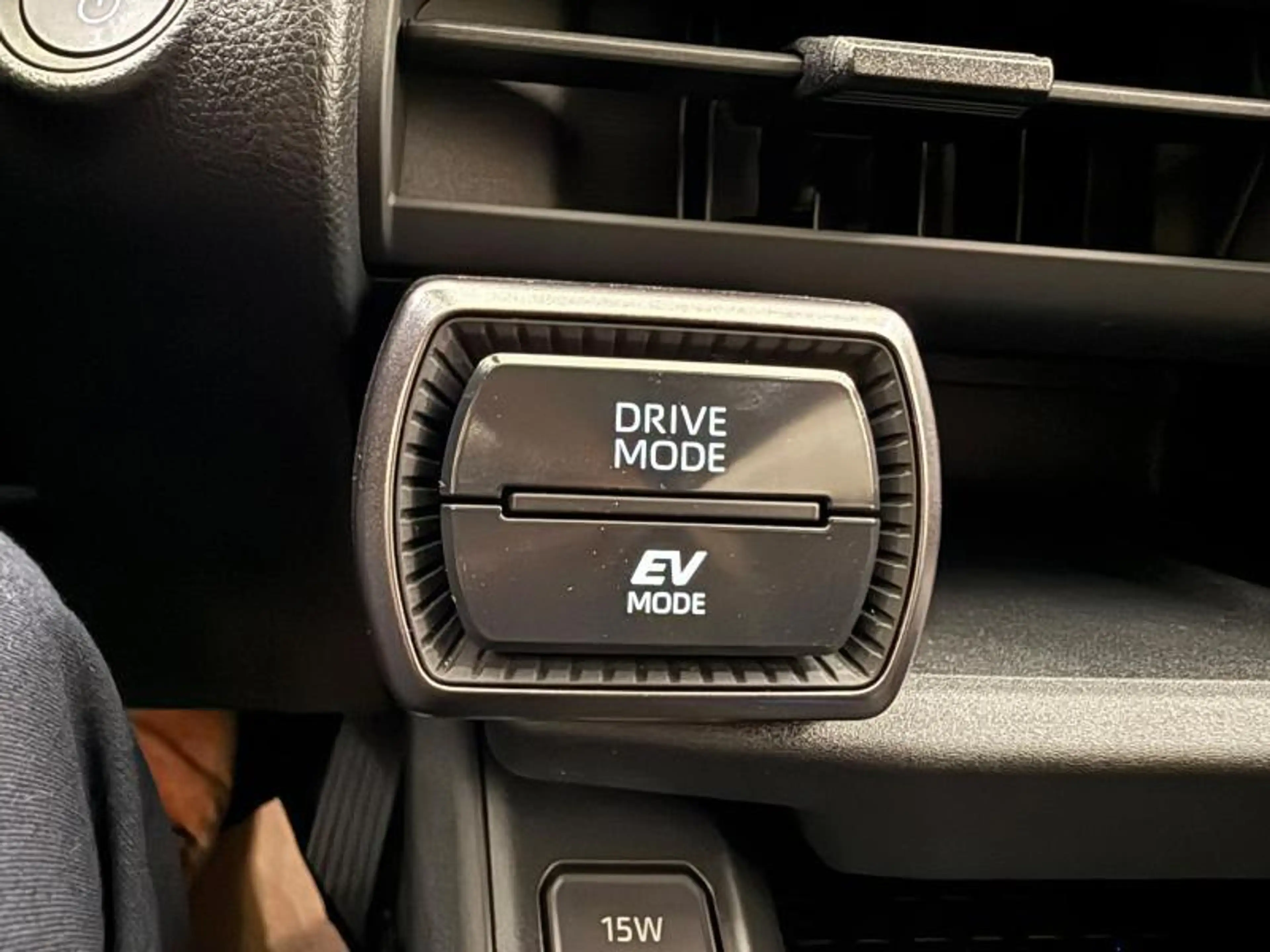 Toyota RAV 4 2.5 HYB AWD DYNAMIC — photo 15