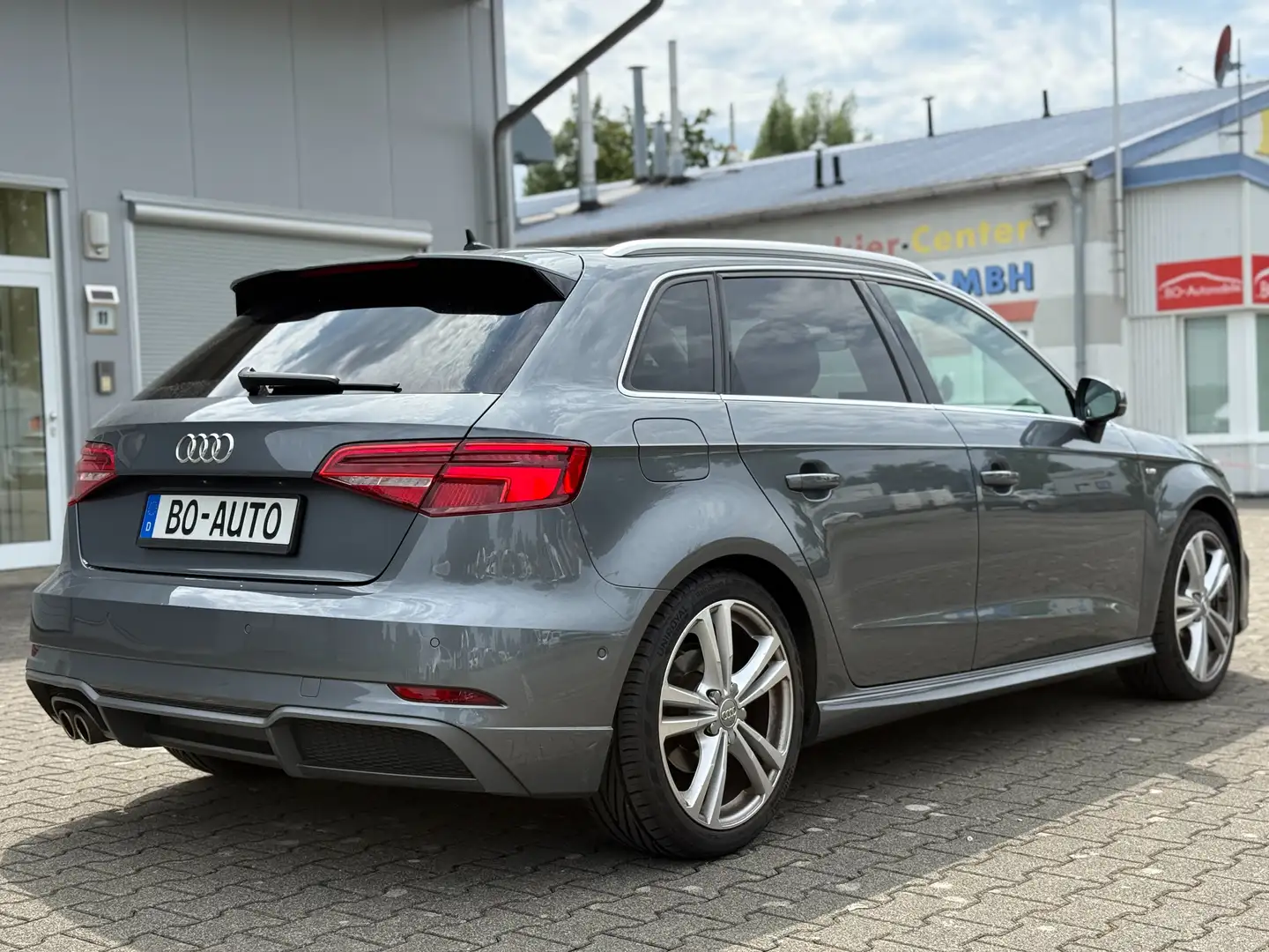Audi A3 Sportback 1,5 TSI S-LINE Matrix Virtual ACC Spur+ Gris - 2