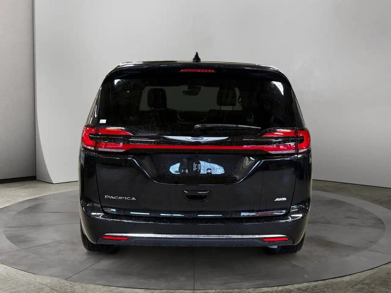 Chrysler Pacifica снимка Chrysler Pacifica