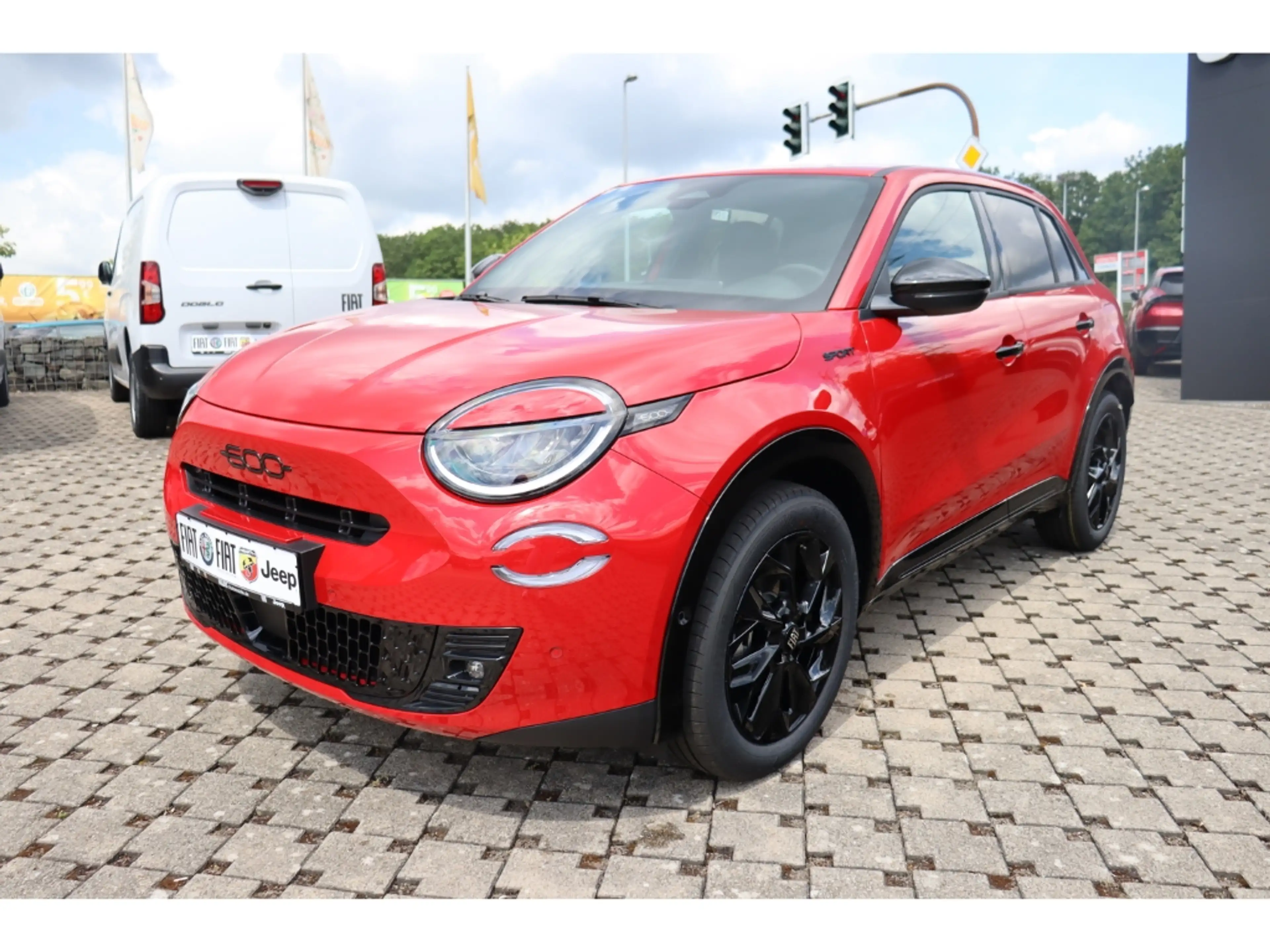 Fiat 600 HYBRID SPORT 1.2 145 PS DCT6 LED NAVI KAMERA — photo 7