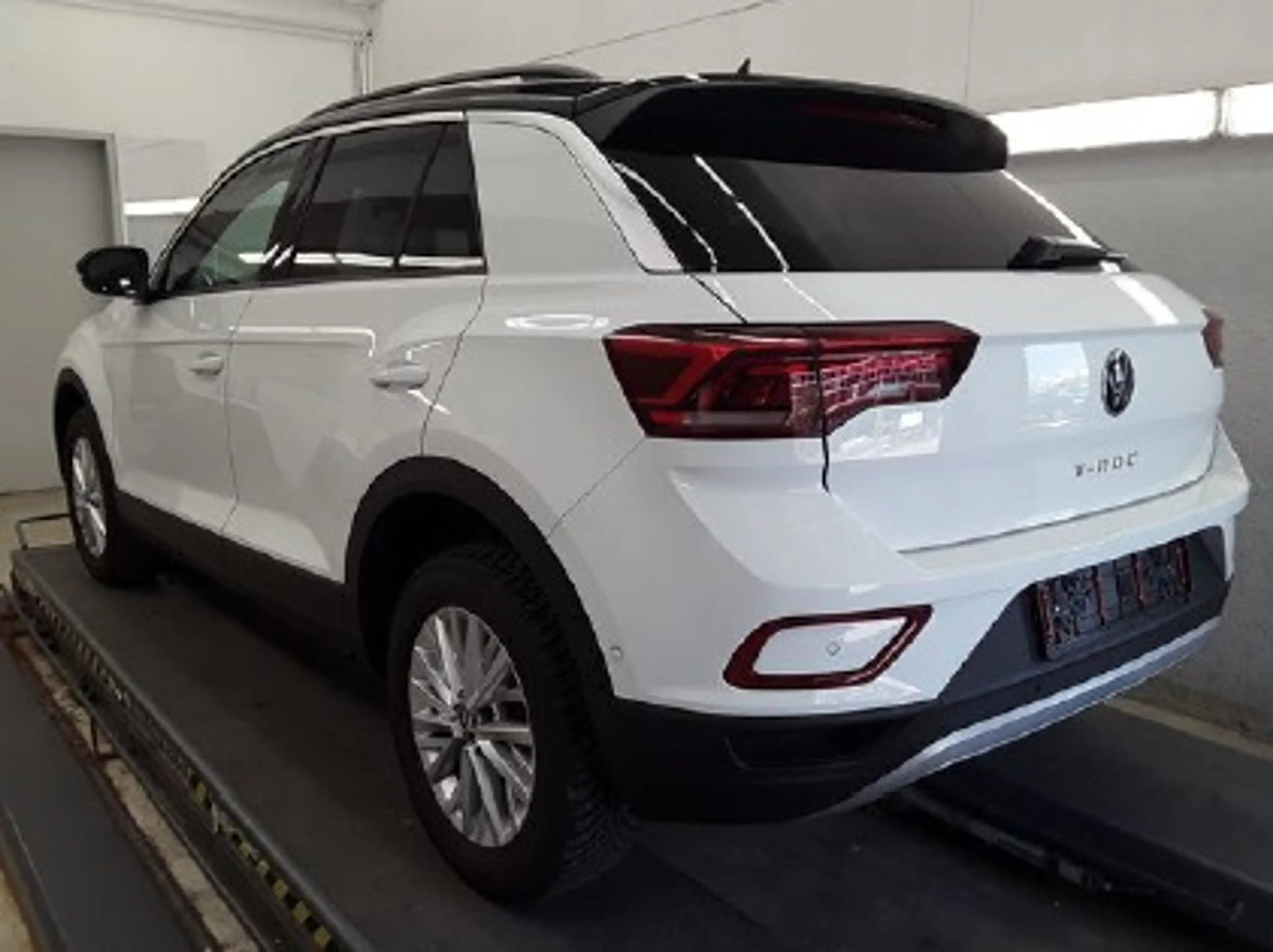 Volkswagen T-Roc 1,5 TSI DSG Life R-Kamera ACC digitalCockpitPro — photo 4
