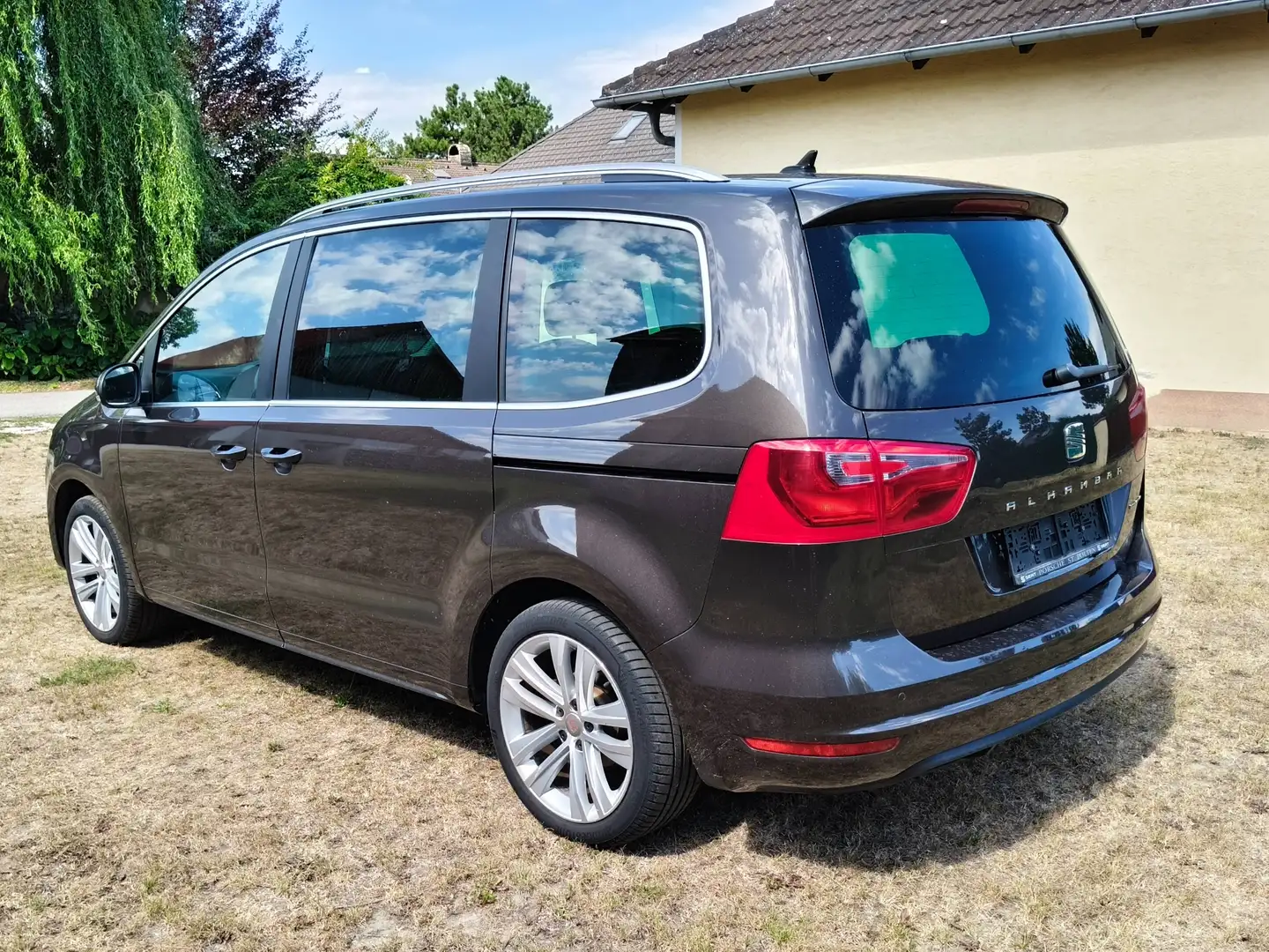 SEAT Alhambra Alhambra Executive 2,0 TDI CR Executive Braun - 2