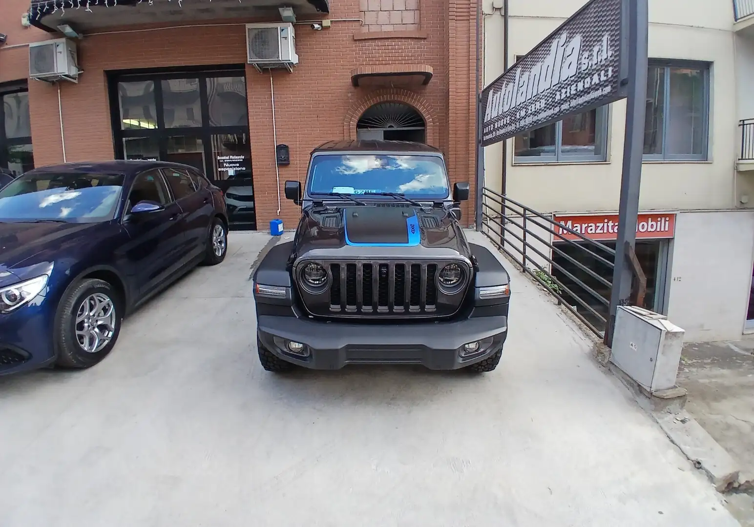 Jeep Wrangler Unlimited 2.0 PHEV ATX 4xe Rubicon Gris - 1