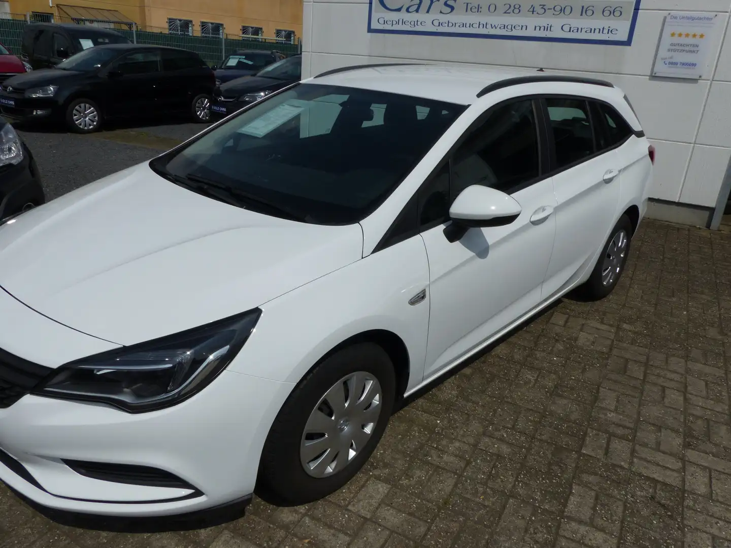 Opel Astra Selection Start/Stop K Sports Tourer Wit - 1
