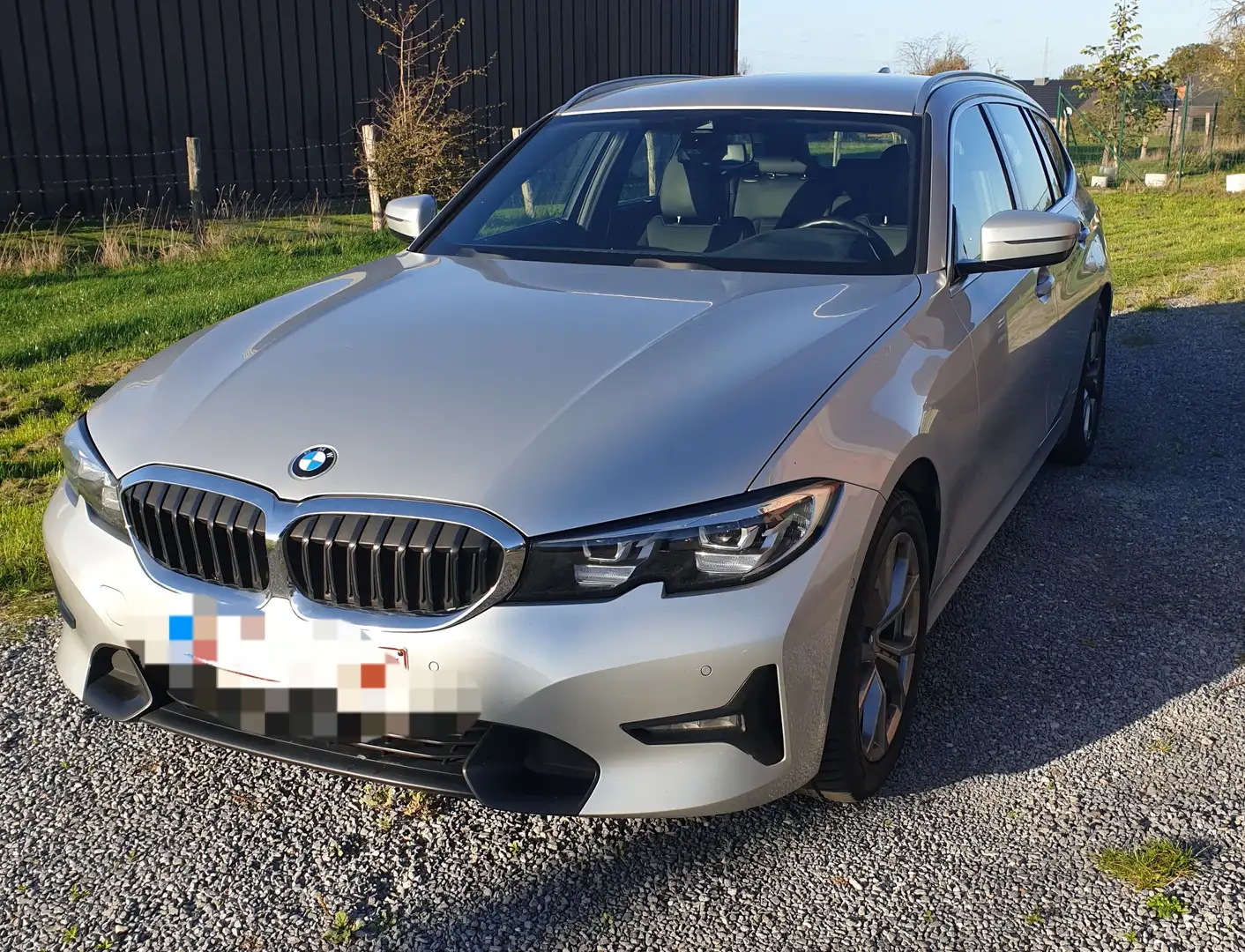 BMW 320 Touring 320d xDrive SportLine Argent - 2