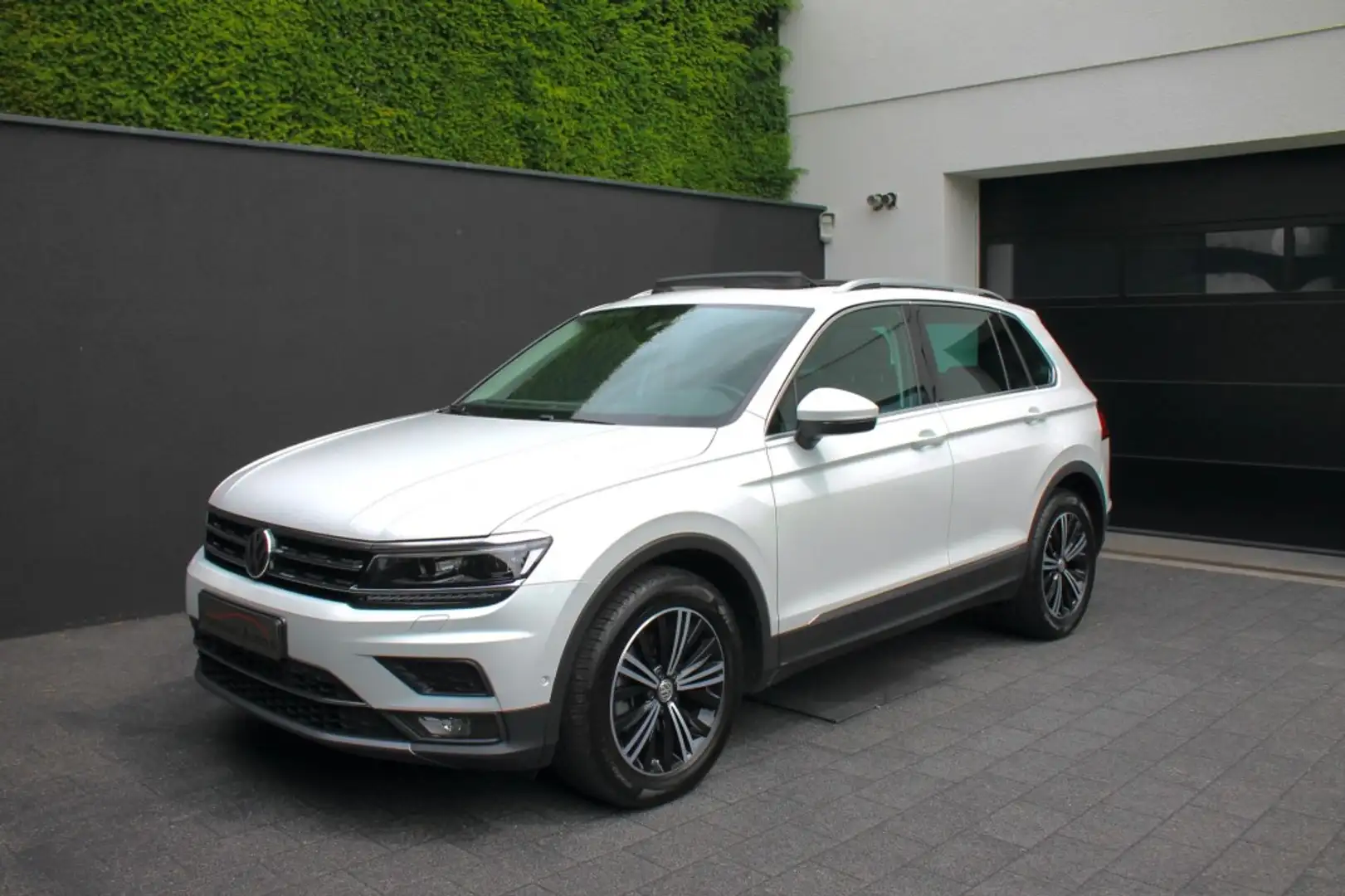 Volkswagen Tiguan 1.5 ACT 110KW Wit - 1