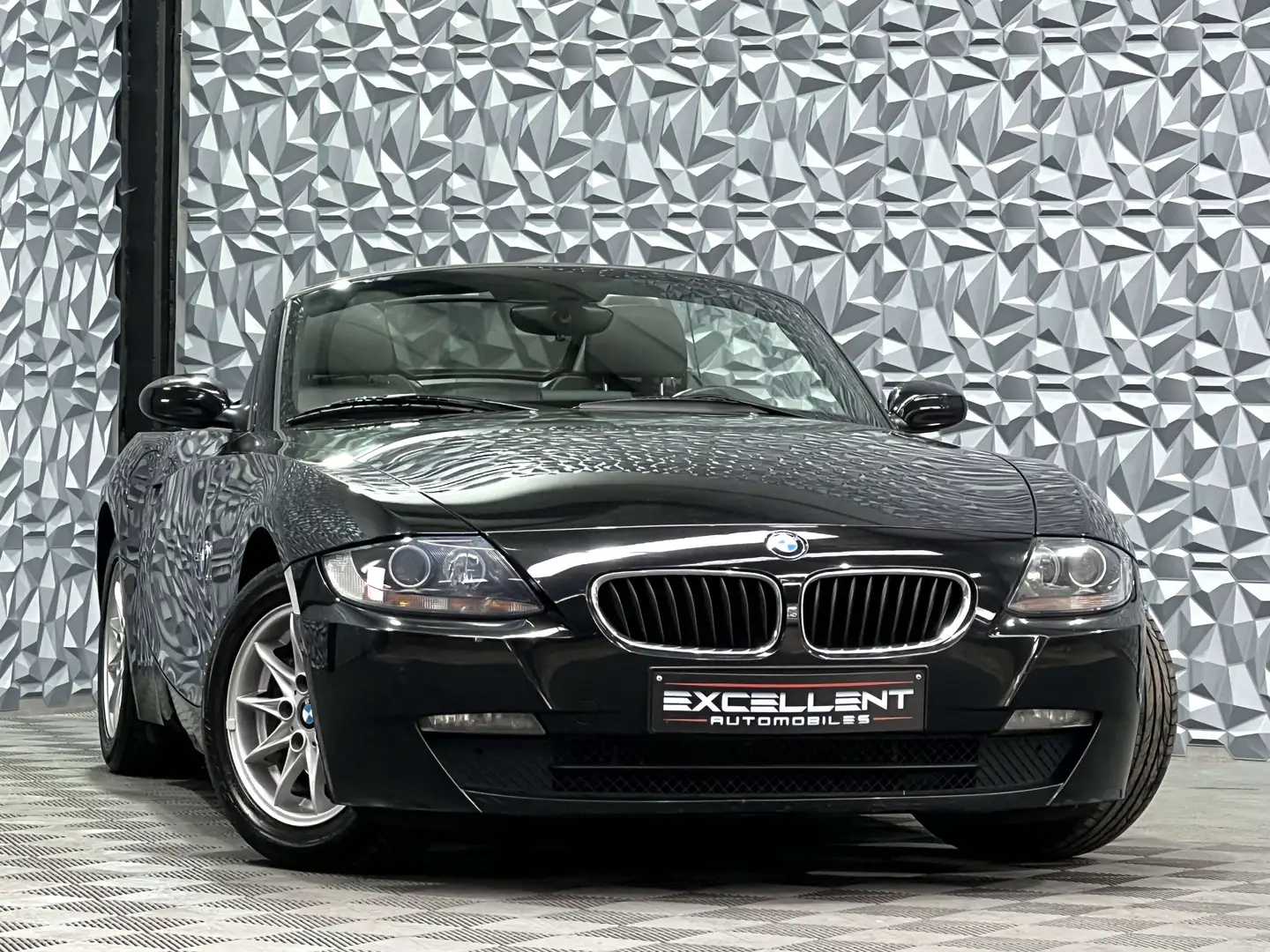 BMW Z4 2.0i 16v/cabriolet/GPS/CUIR/AIRCO/GARANTIE 12 MOIS Noir - 2