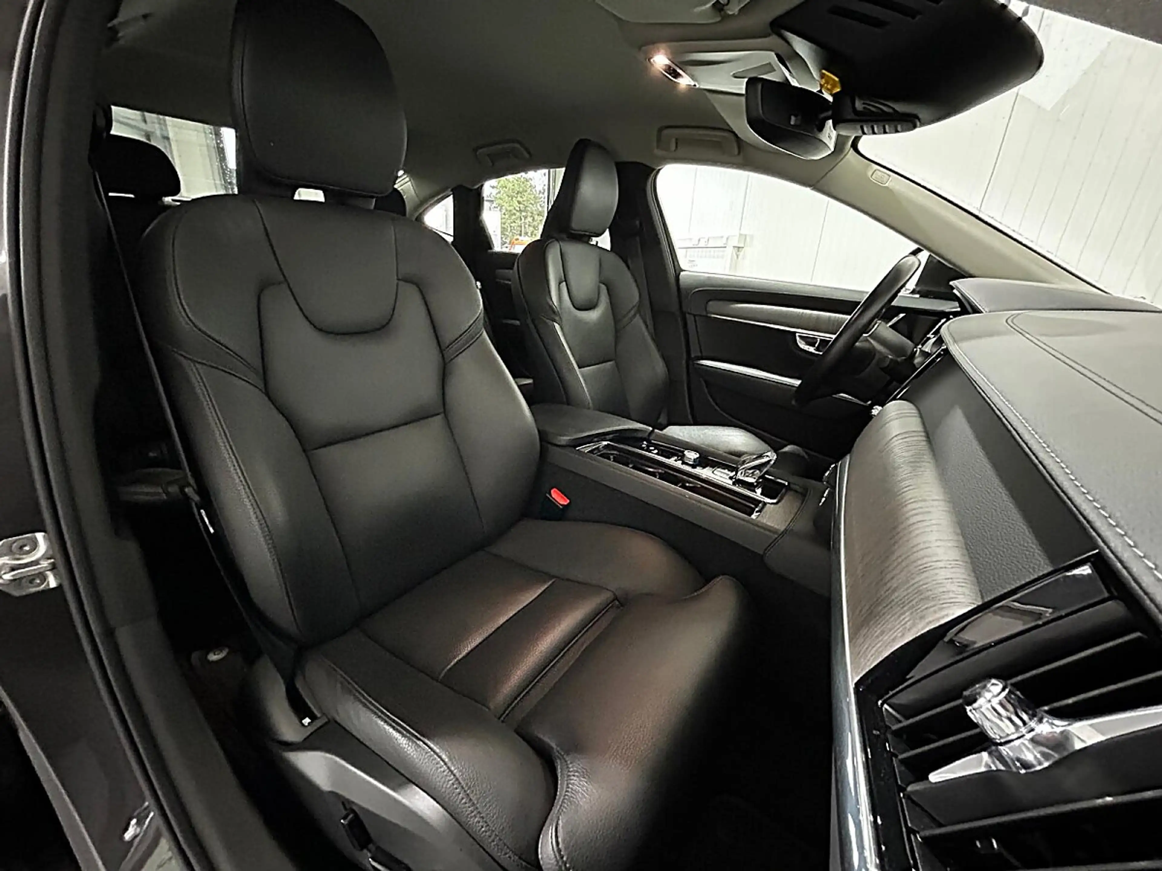 Volvo S90 B5 AWD Inscription Geartronic — photo 15