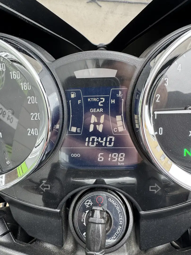 Kawasaki Z900RS Bleu - 2