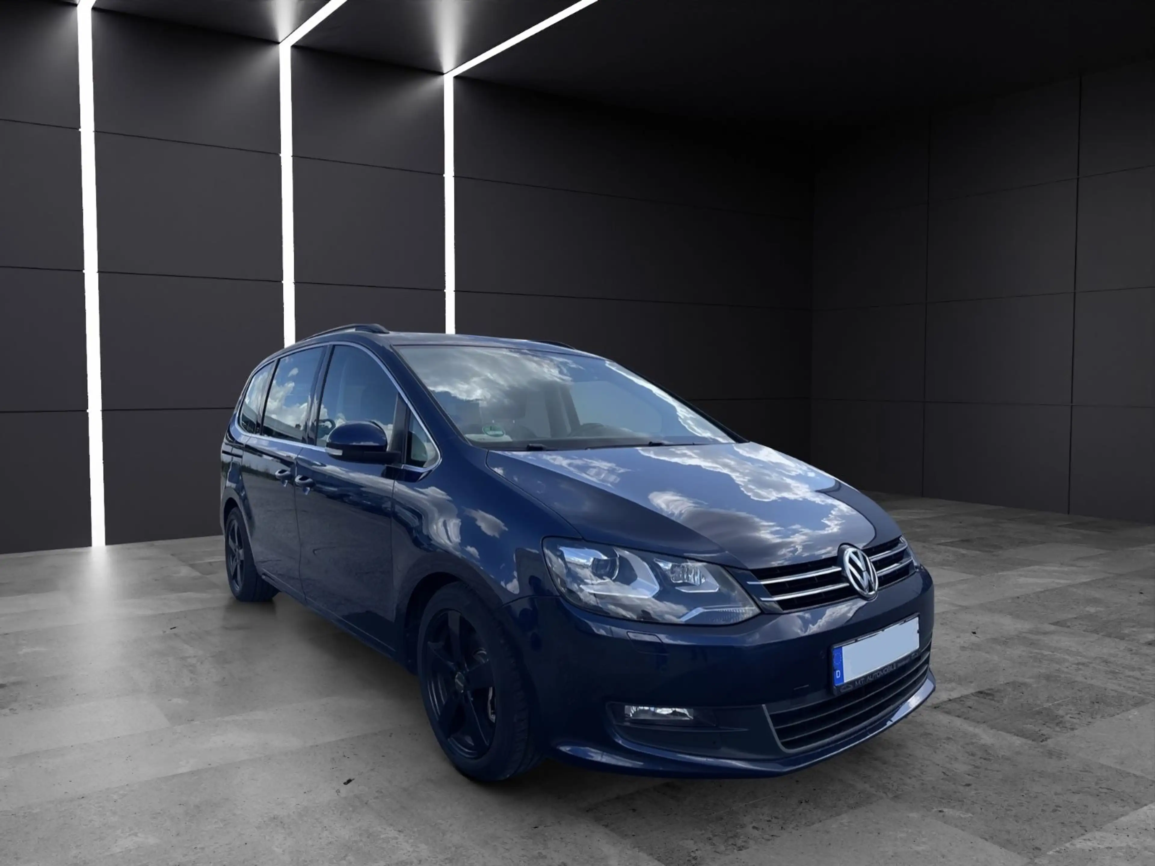 Volkswagen Sharan Comf.2.0 TDI*AHK*PANO*PDC*NAVI*EL.TÜREN — photo 2