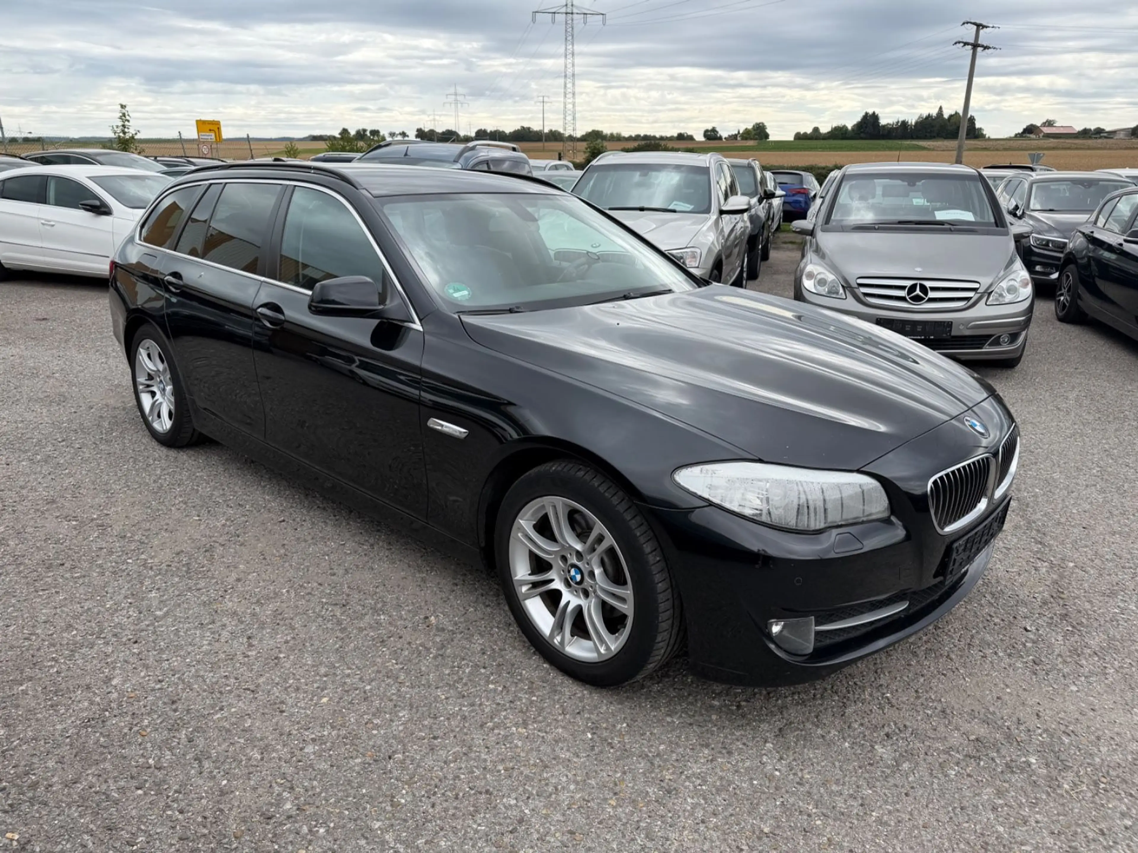 BMW 520 d Touring F11 Leder Xenon LED Navi Auto. PDC — photo 3