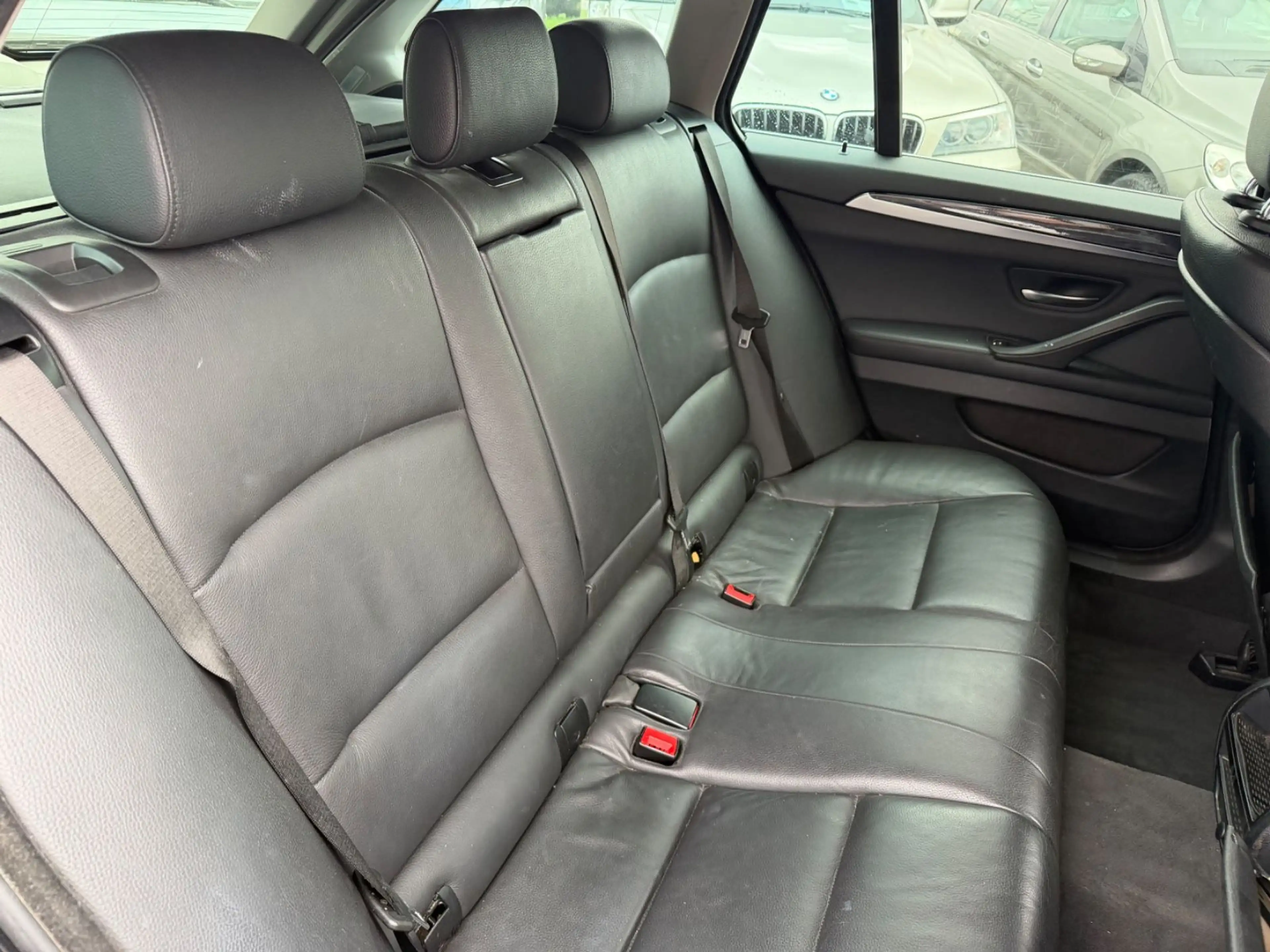 BMW 520 d Touring F11 Leder Xenon LED Navi Auto. PDC — photo 8