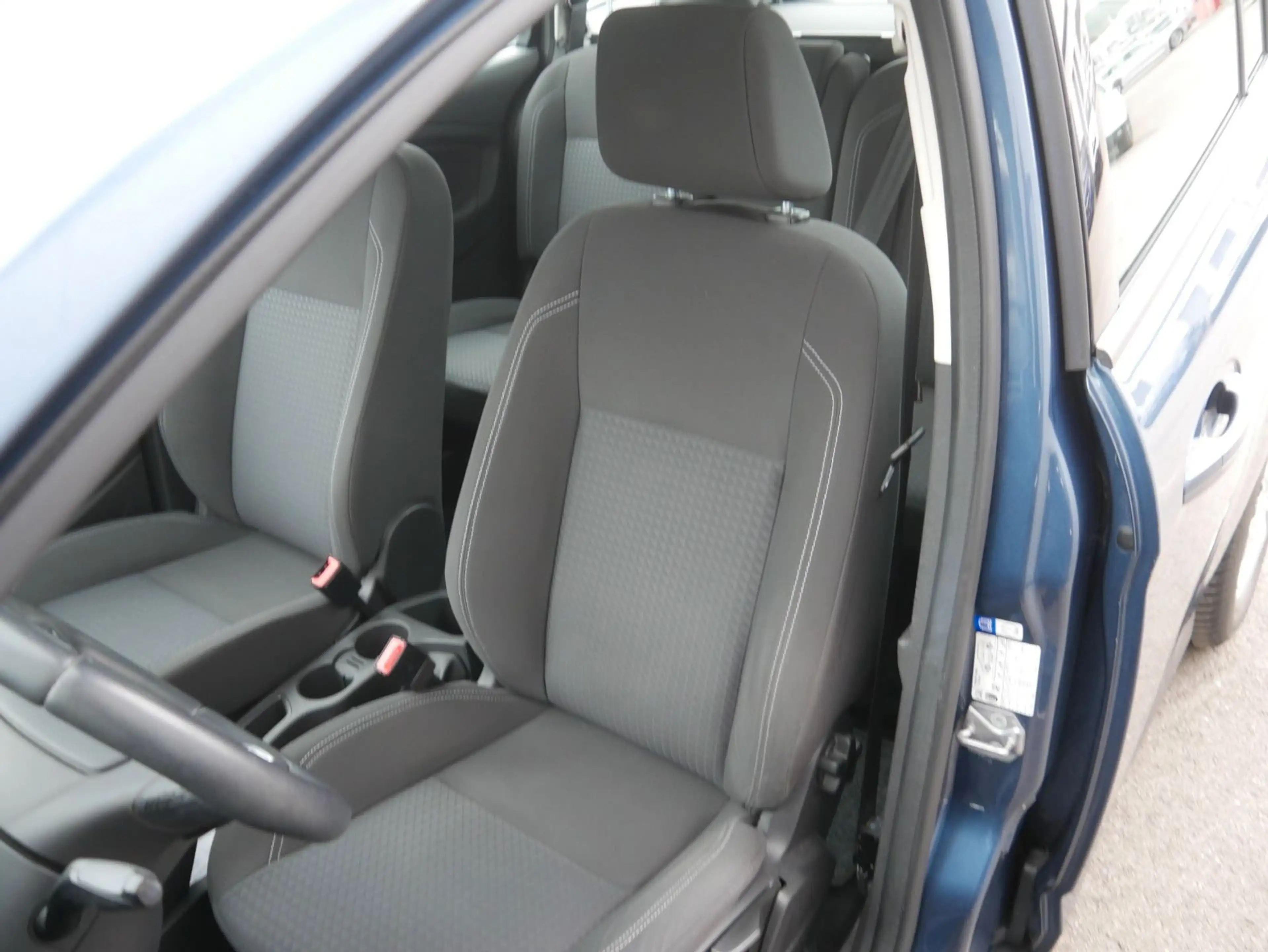 Ford Grand C-Max Grand C-MAX 1.0 EcoBoost Trend — photo 8