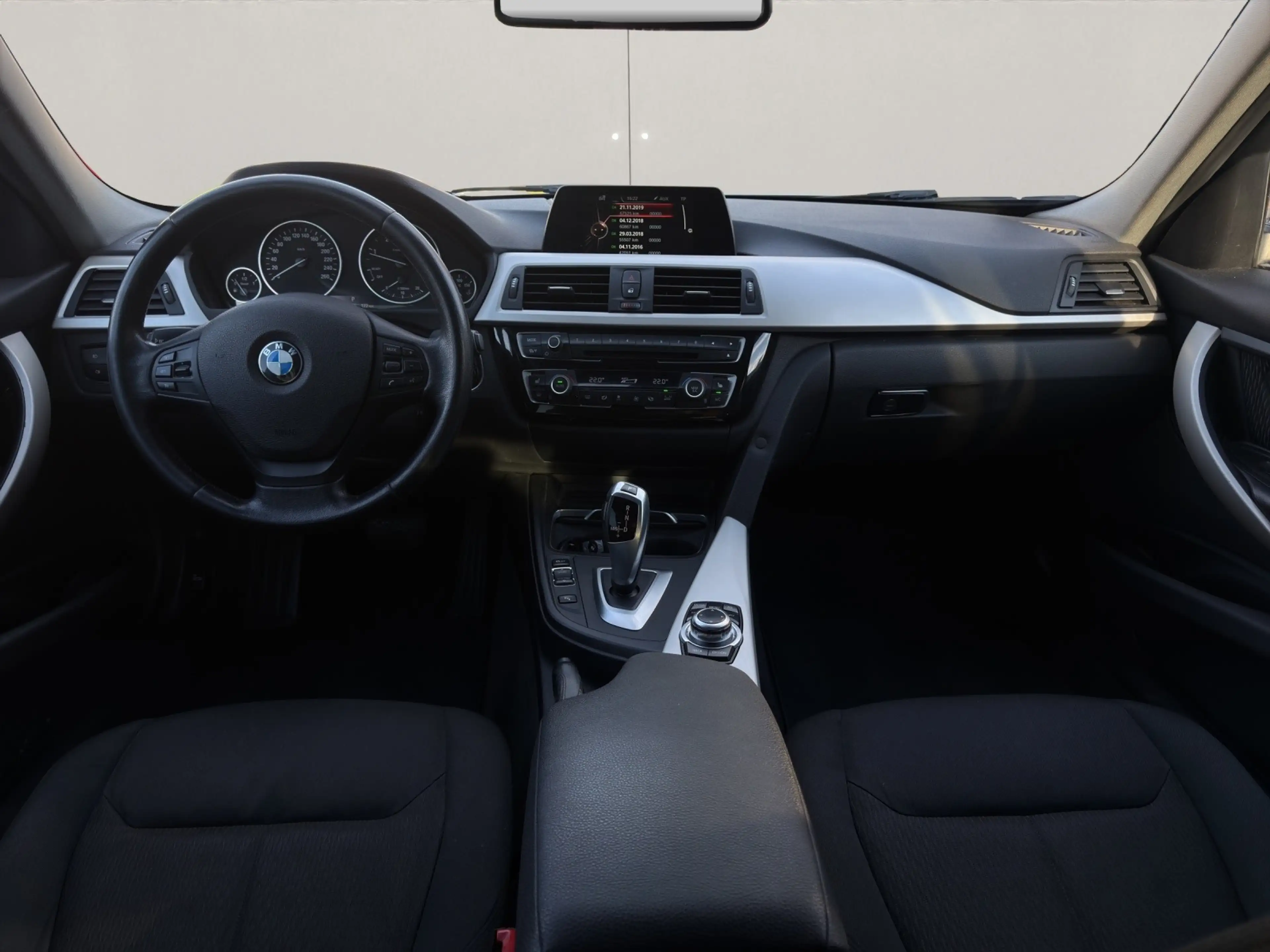 BMW 318 d AUTOMATIK FACELIFT TOURING KLIMA SHZ NAVI — photo 8
