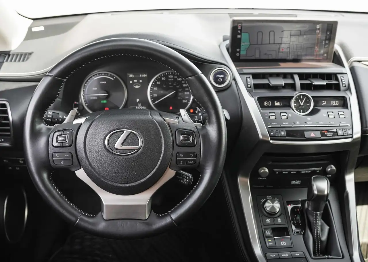 Lexus NX снимка Lexus NX