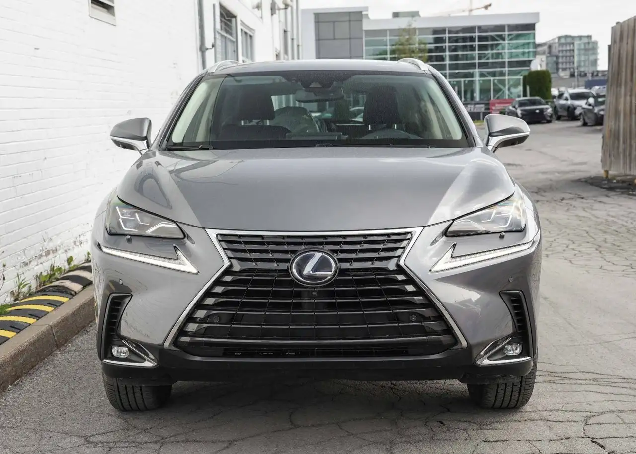 Lexus NX снимка Lexus NX