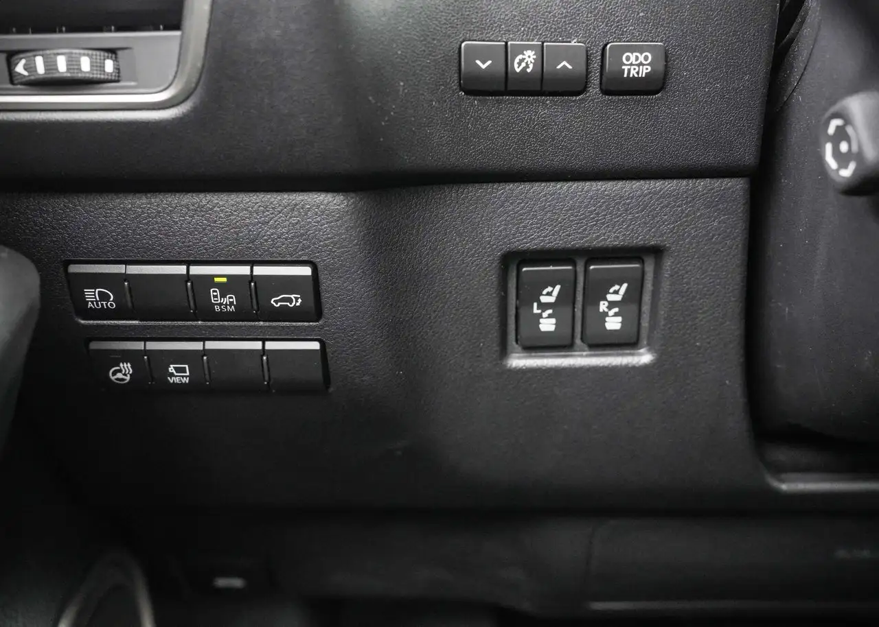 Lexus NX снимка Lexus NX