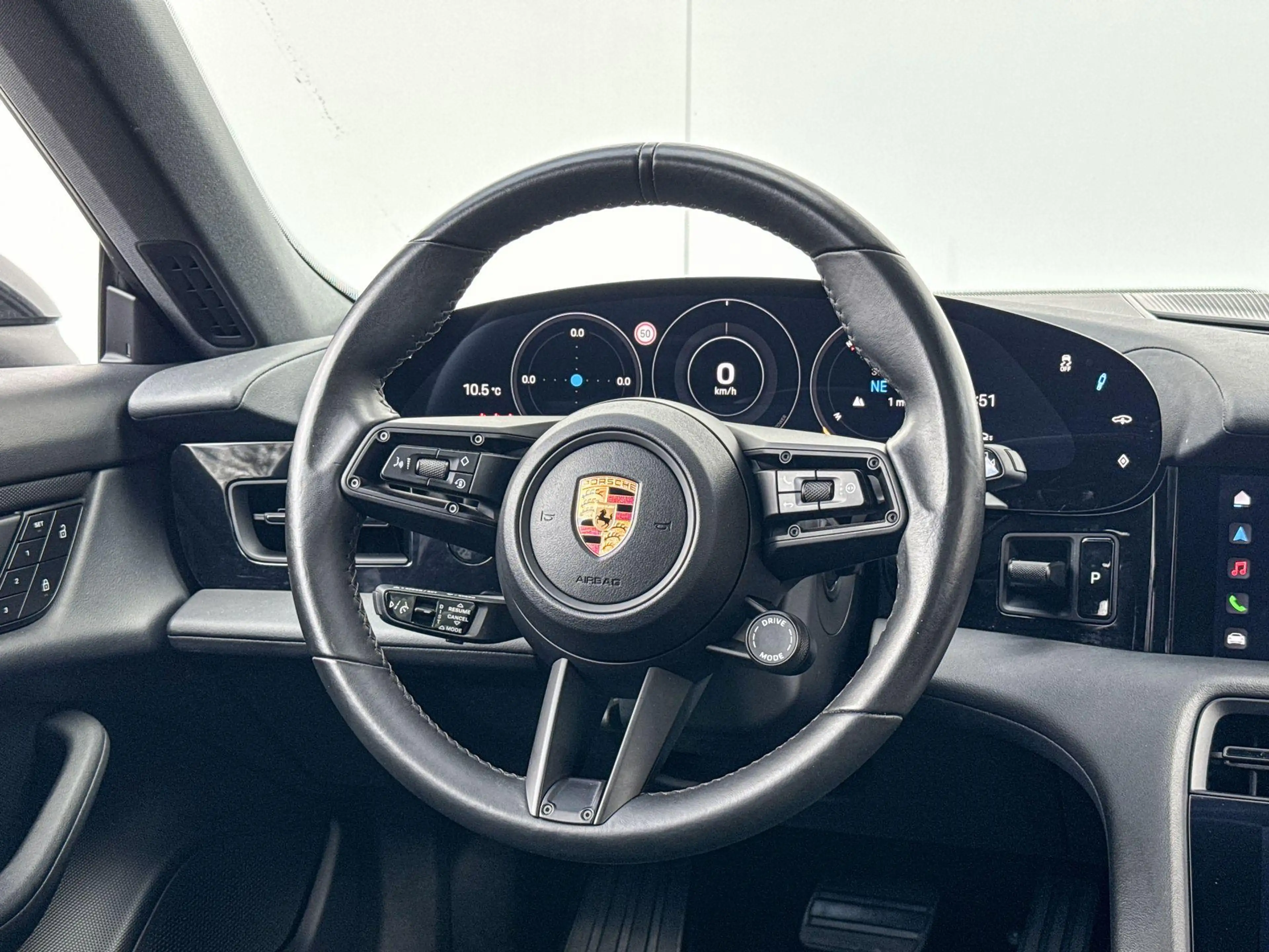 Porsche Taycan Cross Turismo 4 93 kWh — photo 14