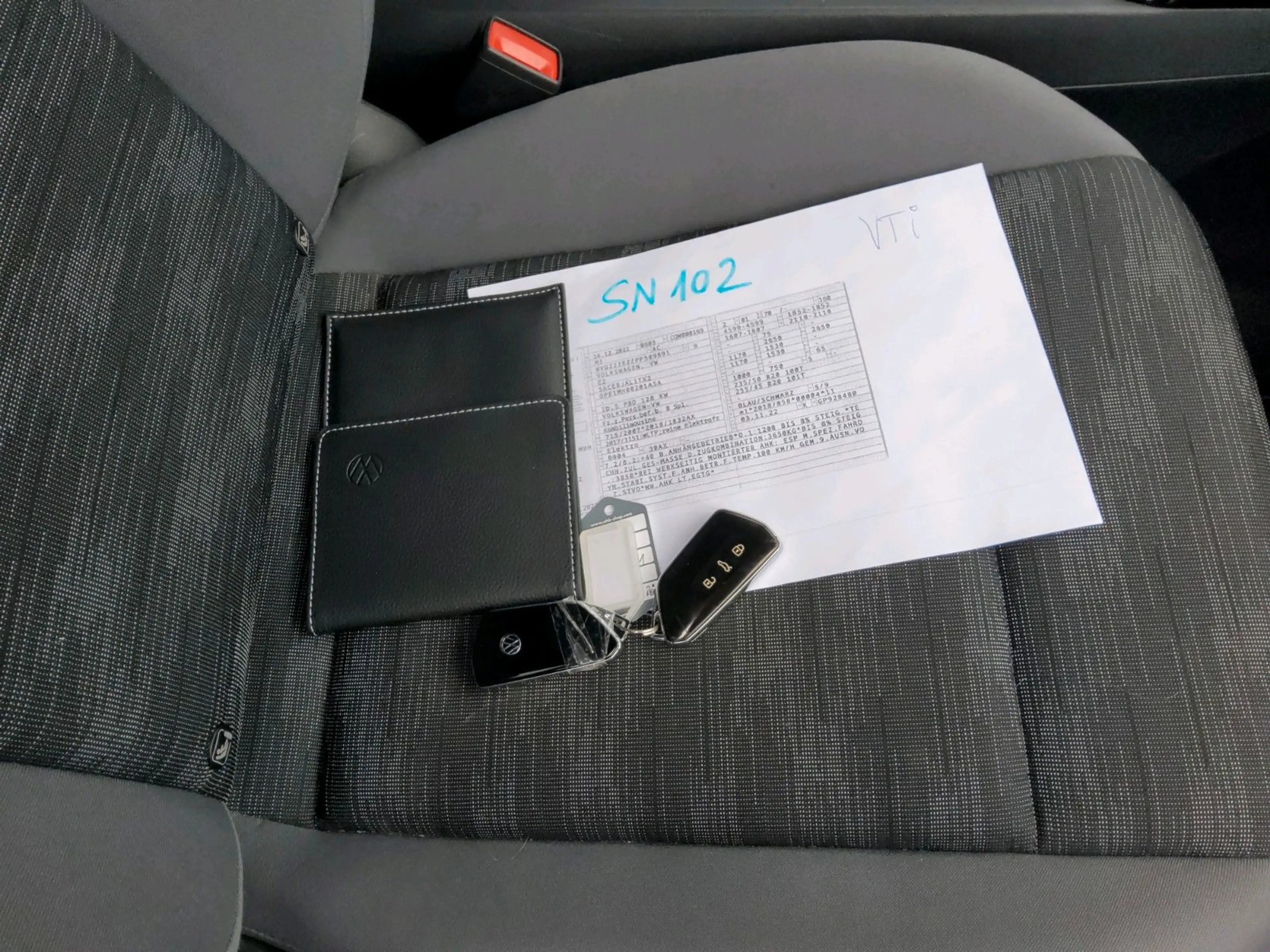 Volkswagen ID.5 Pro 128 kW *Wärmepumpe* — photo 8