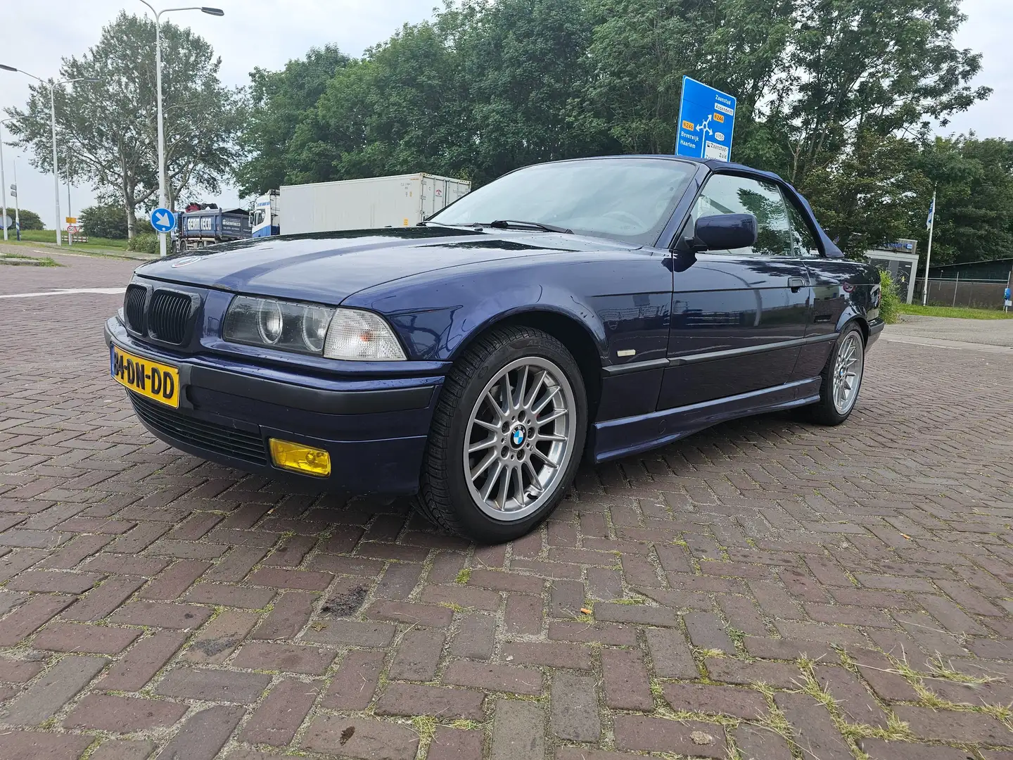 BMW 318 330 318i Executive - 1