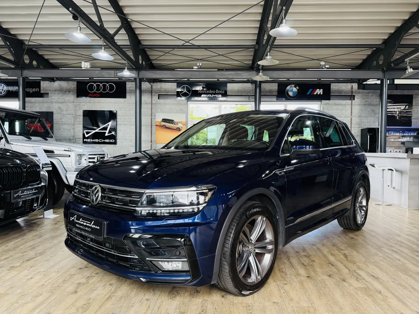 Volkswagen Tiguan R-Line DSG 4Motion*ACC*360°KAM*AHK*LED* Blau - 1