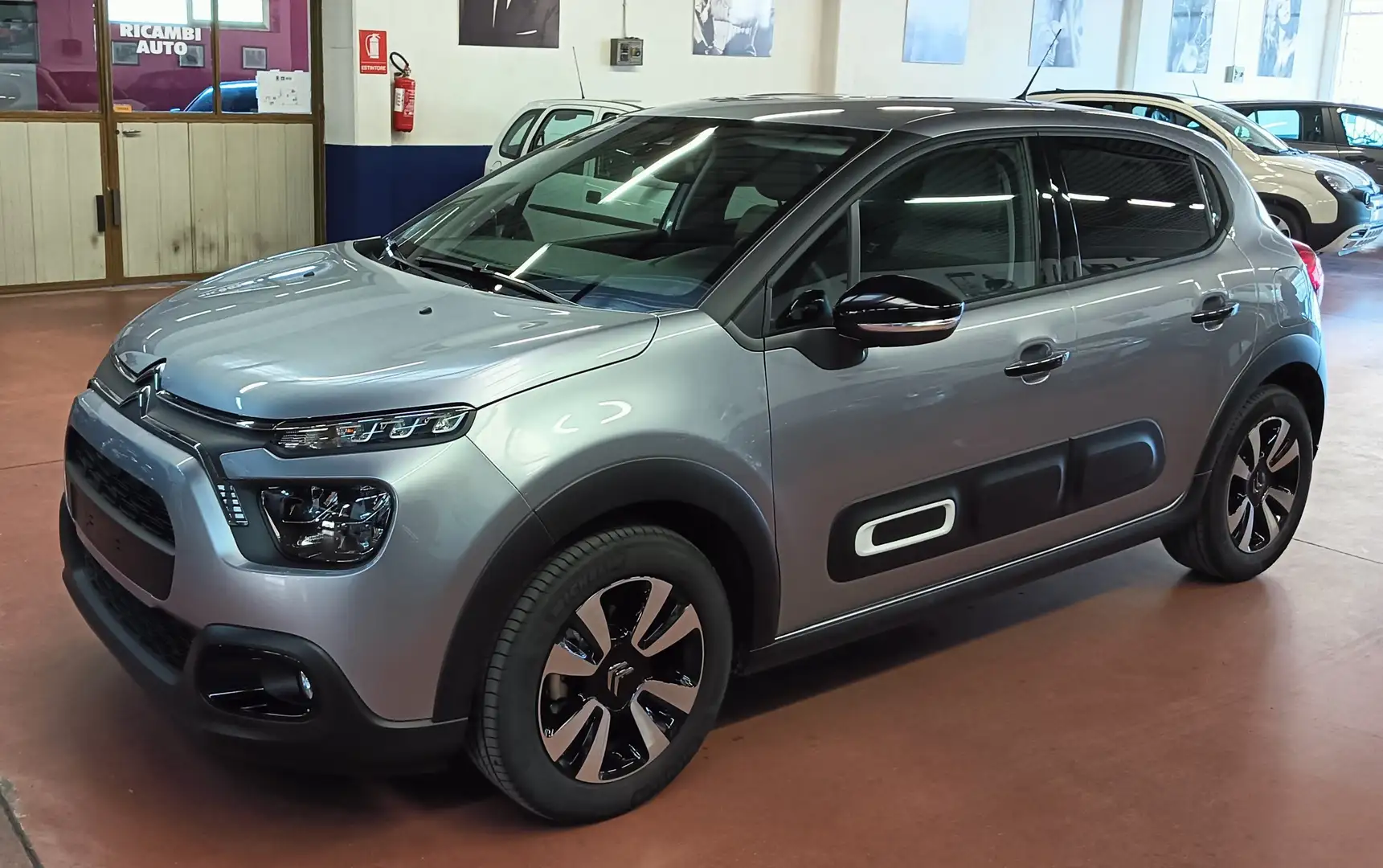 Citroen C3 1.2 puretech C-Series s Grigio - 2